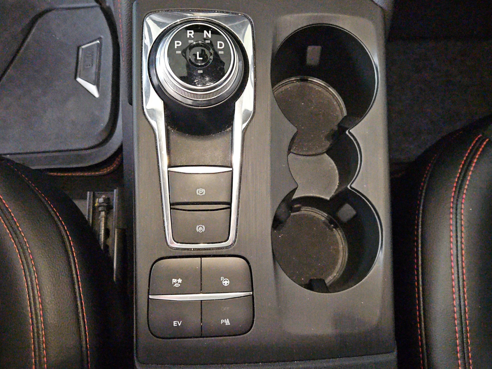 FORD Kuga 2.5 PHEV ST-Line X 2WD-image-22