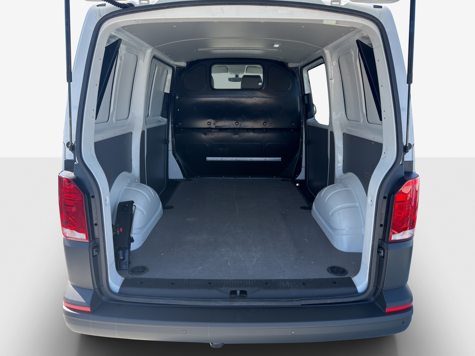 VW T6.1 2.0 TDI-image-12