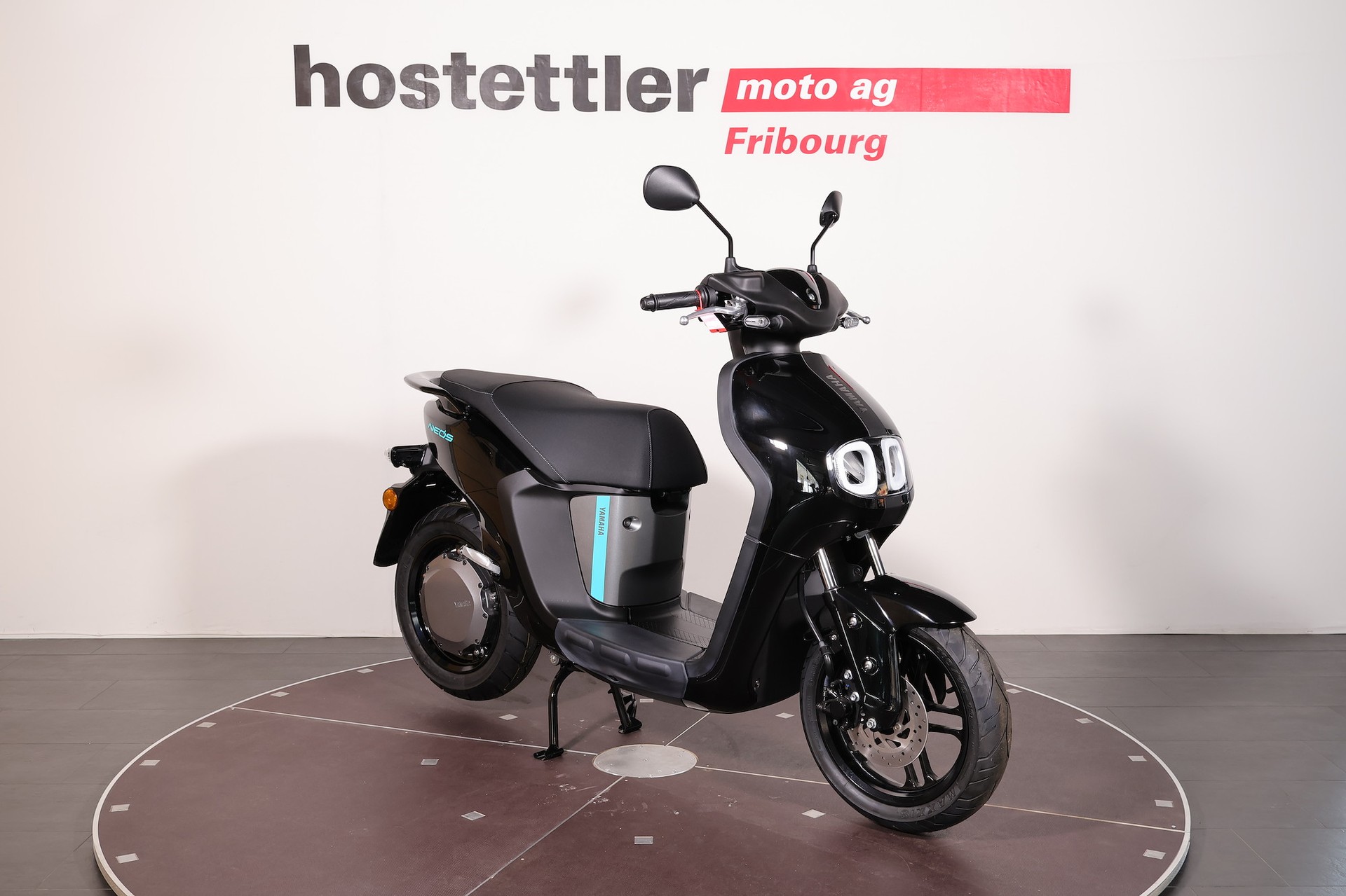 YAMAHA NEO's
