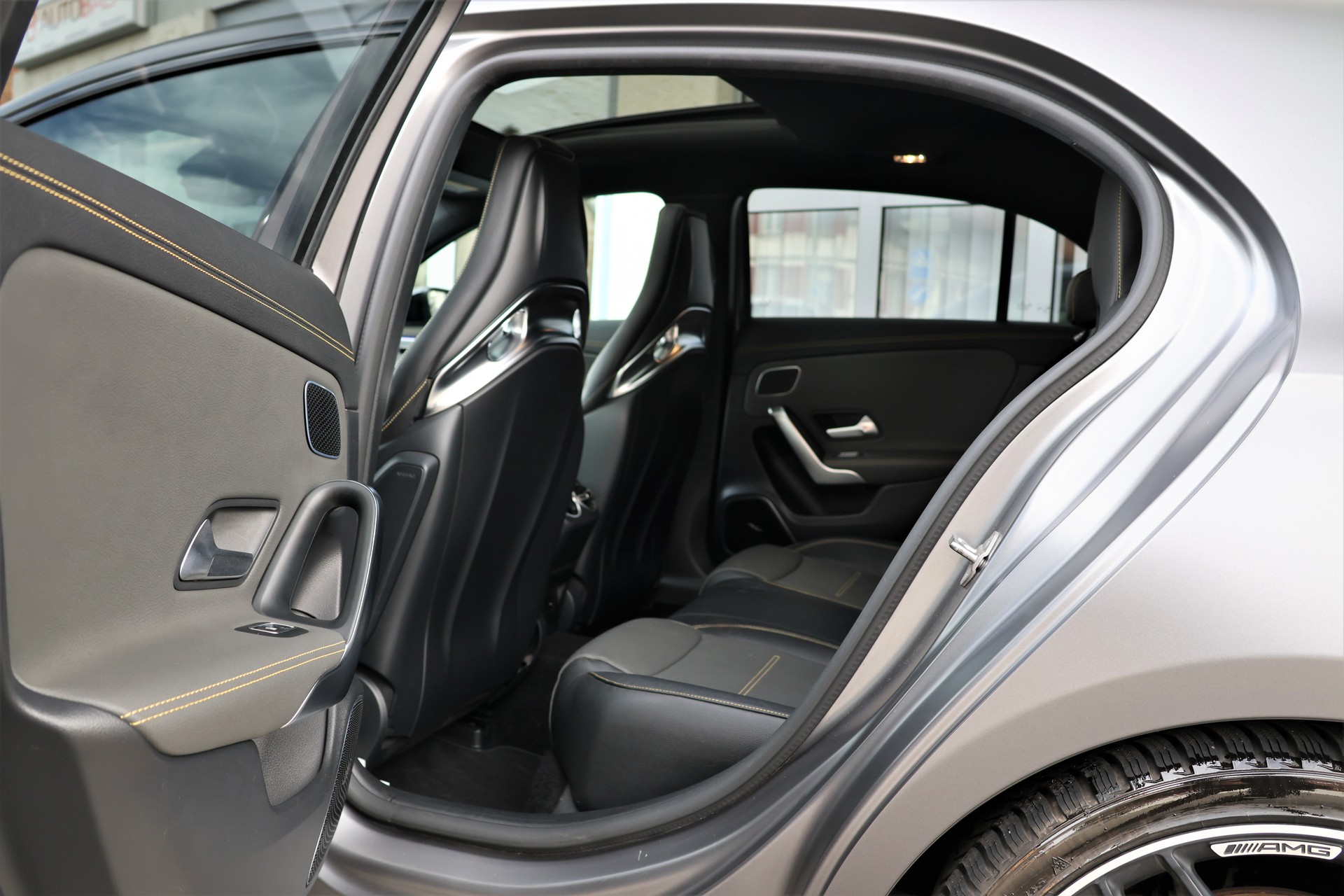 MERCEDES-BENZ A 45 S AMG 4Matic+ Speedshift (CH)-image-13