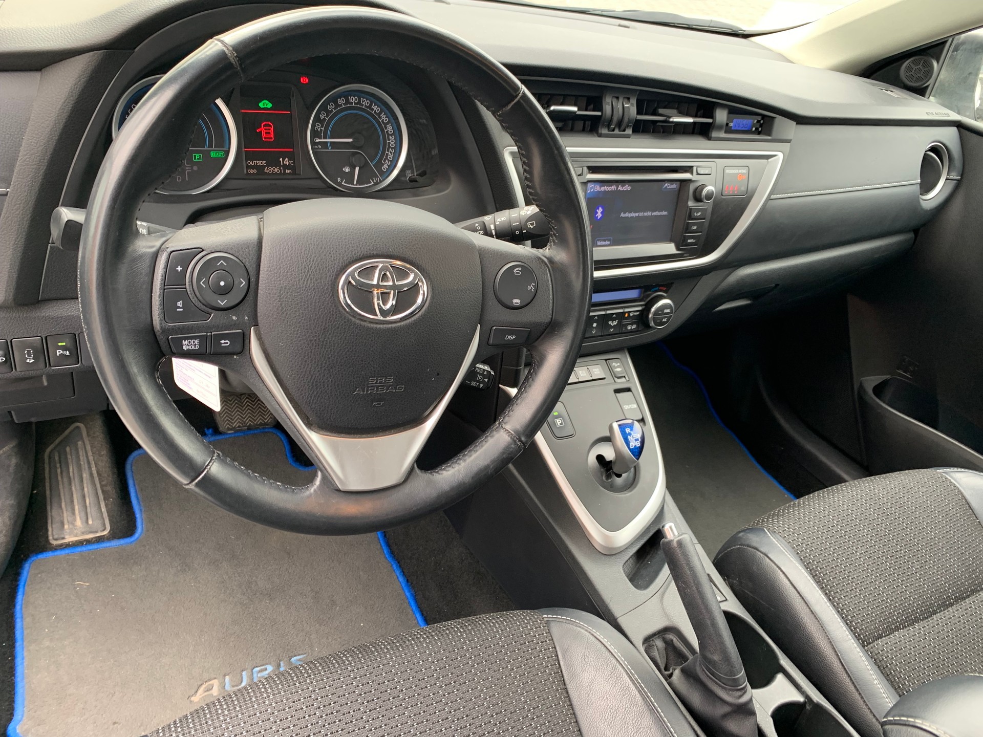 TOYOTA Auris 1.8 16V HSD Linea Sol-image-8