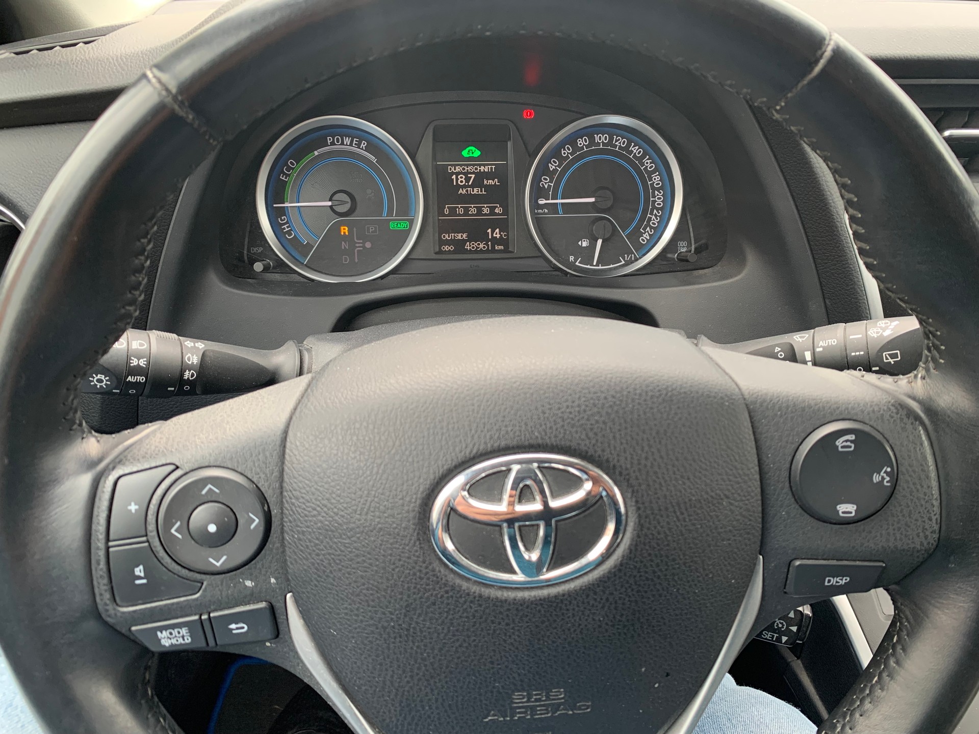 TOYOTA Auris 1.8 16V HSD Linea Sol-image-10