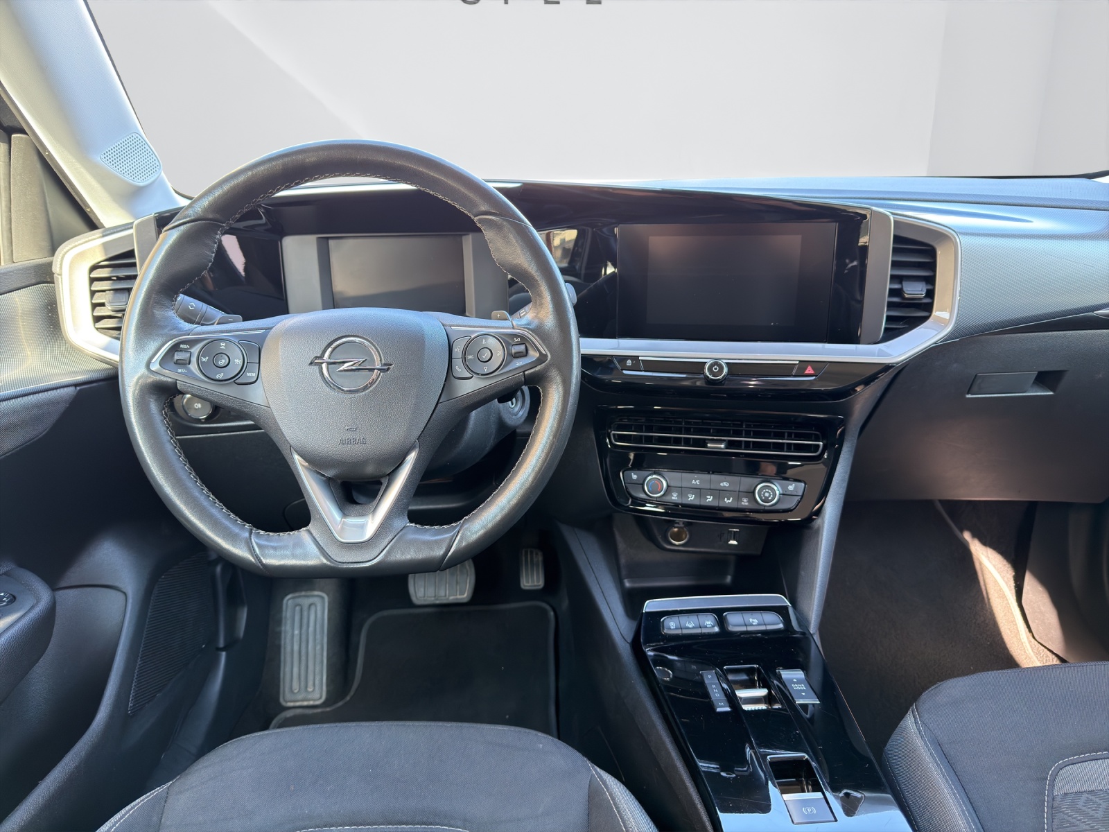 OPEL Mokka 1.2 T 130 Edition-image-15