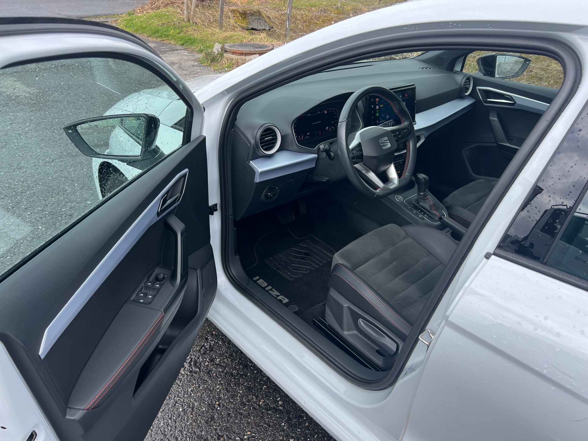 SEAT Ibiza 1.0 EcoTSI FR DSG-image-5