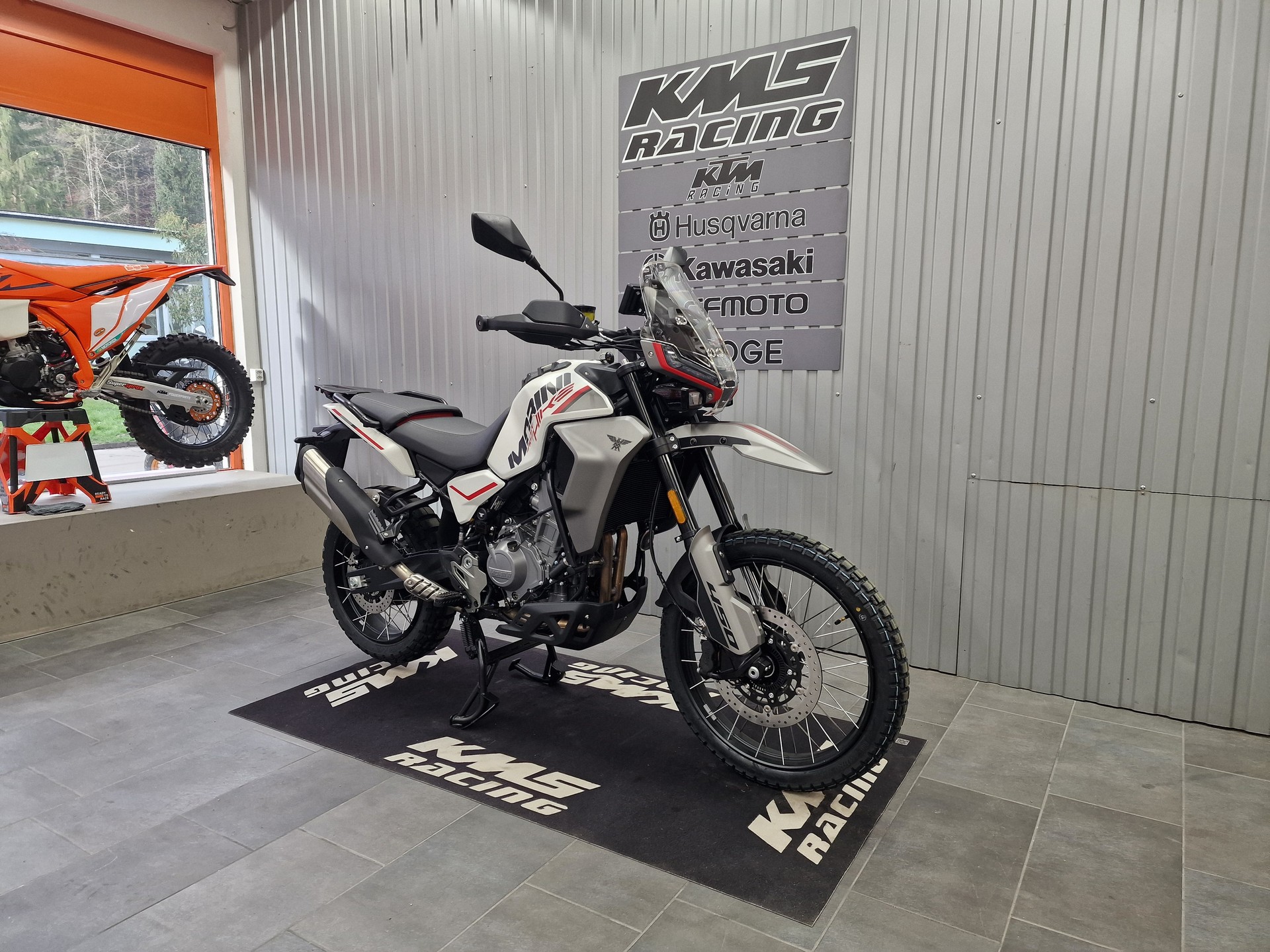 MOTO MORINI Allthrike 450-showroom-element-2