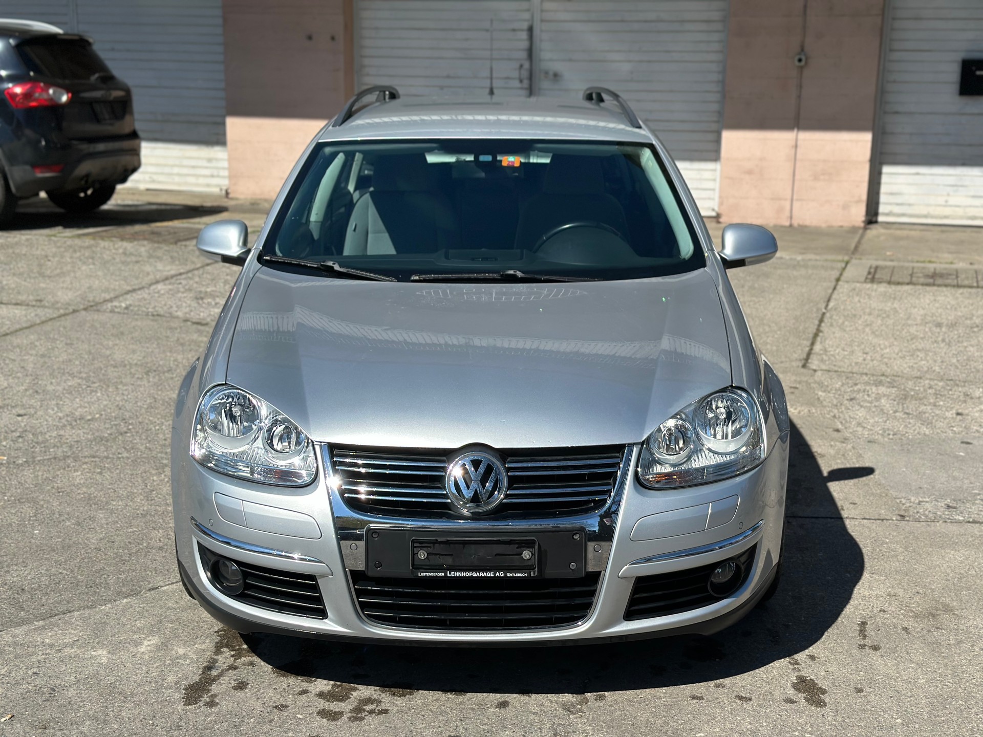 VW Golf Variant 1.9 TDI Comfortline 4Motion-image-0