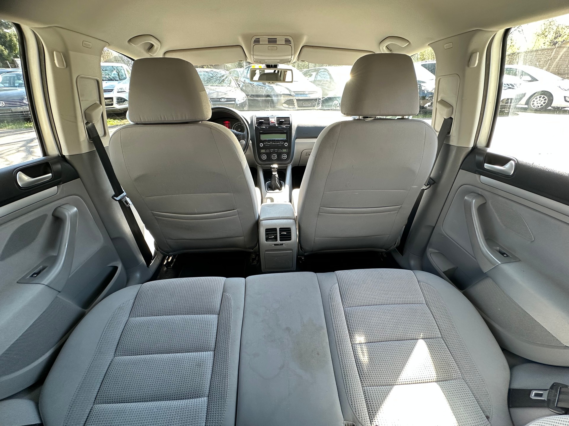 VW Golf Variant 1.9 TDI Comfortline 4Motion-image-6