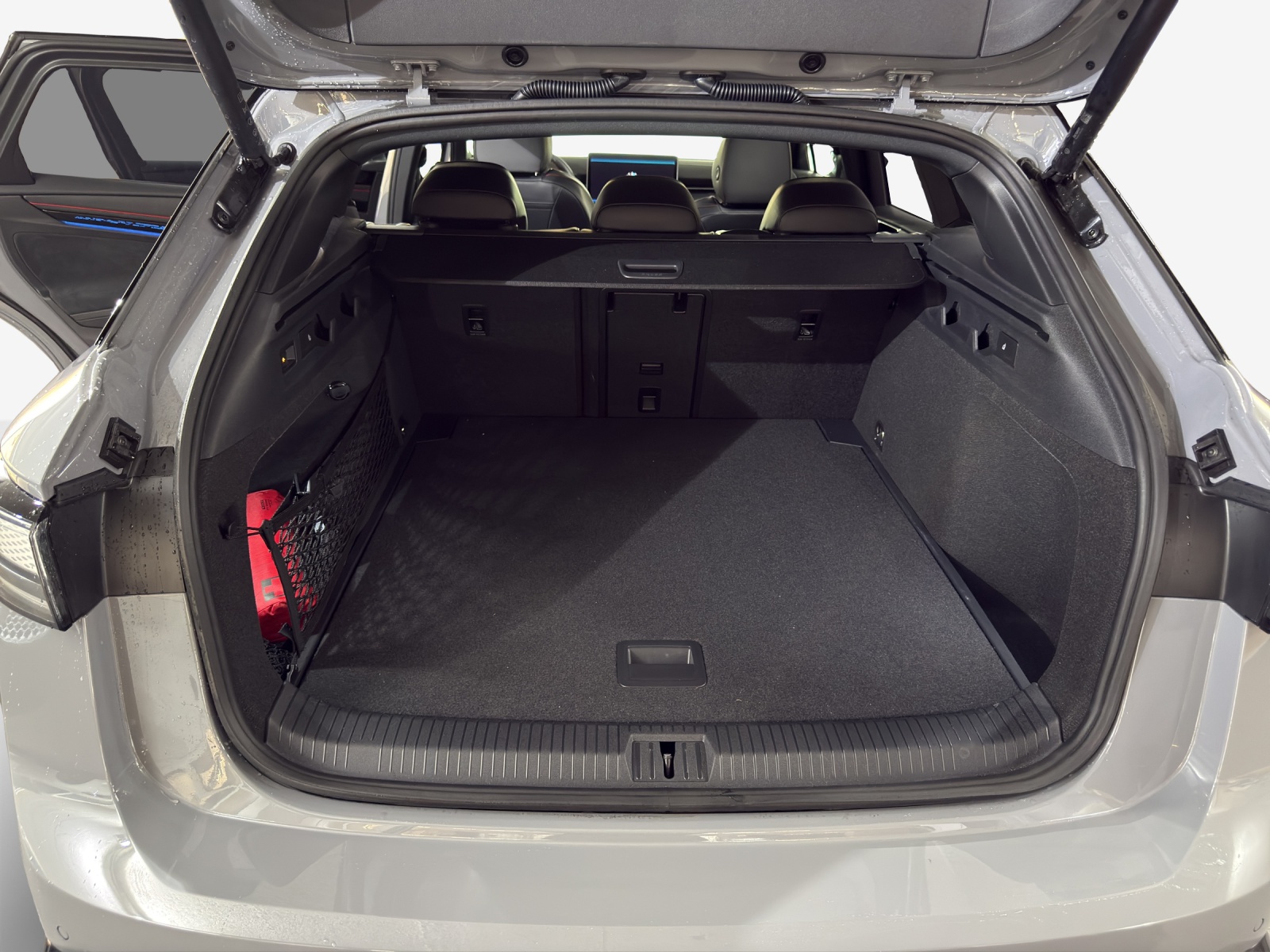 VW ID.7 Tourer GTX 86 kWh GTX United 4 Motion-image-12