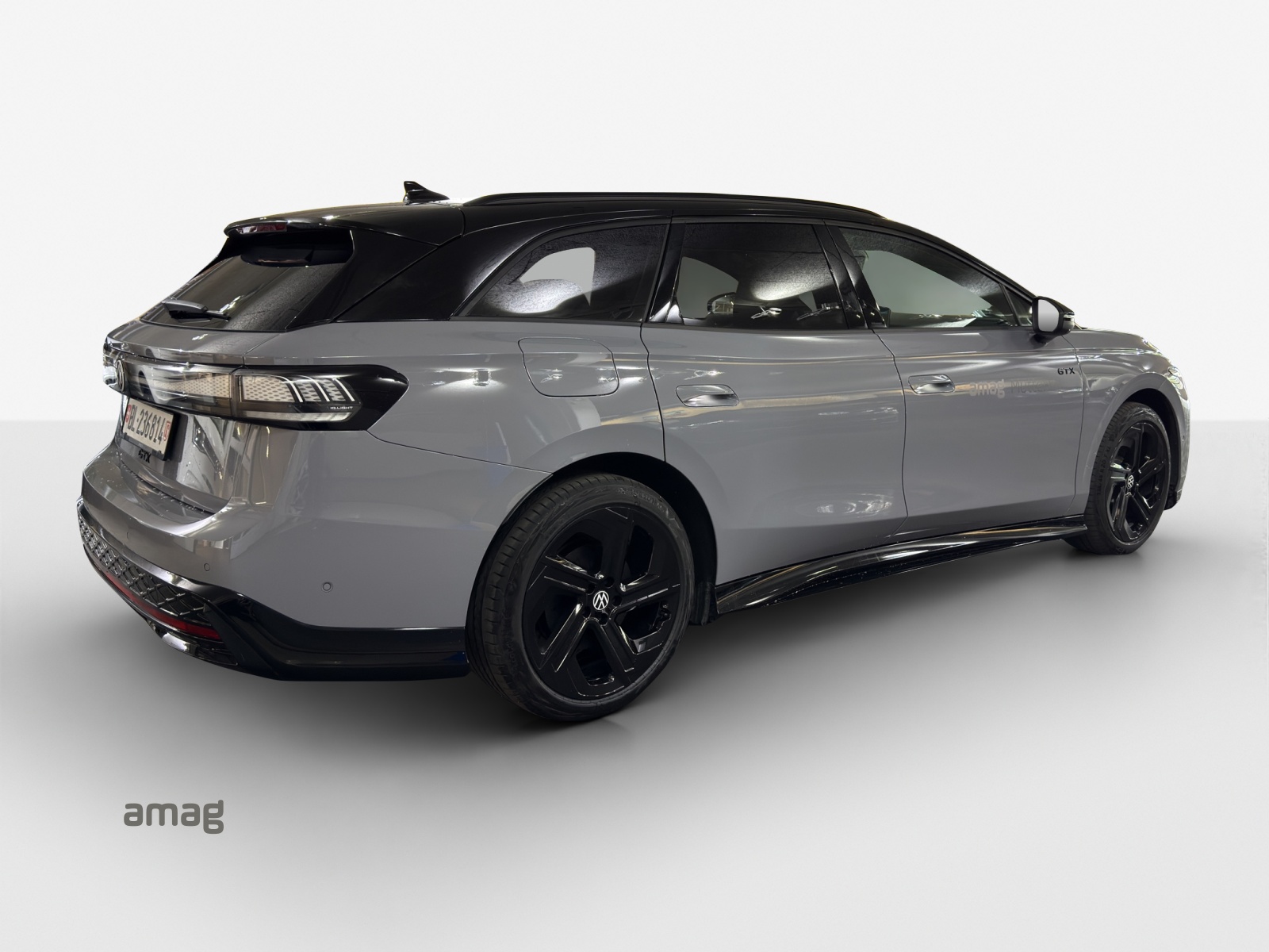 VW ID.7 Tourer GTX 86 kWh GTX United 4 Motion-image-4