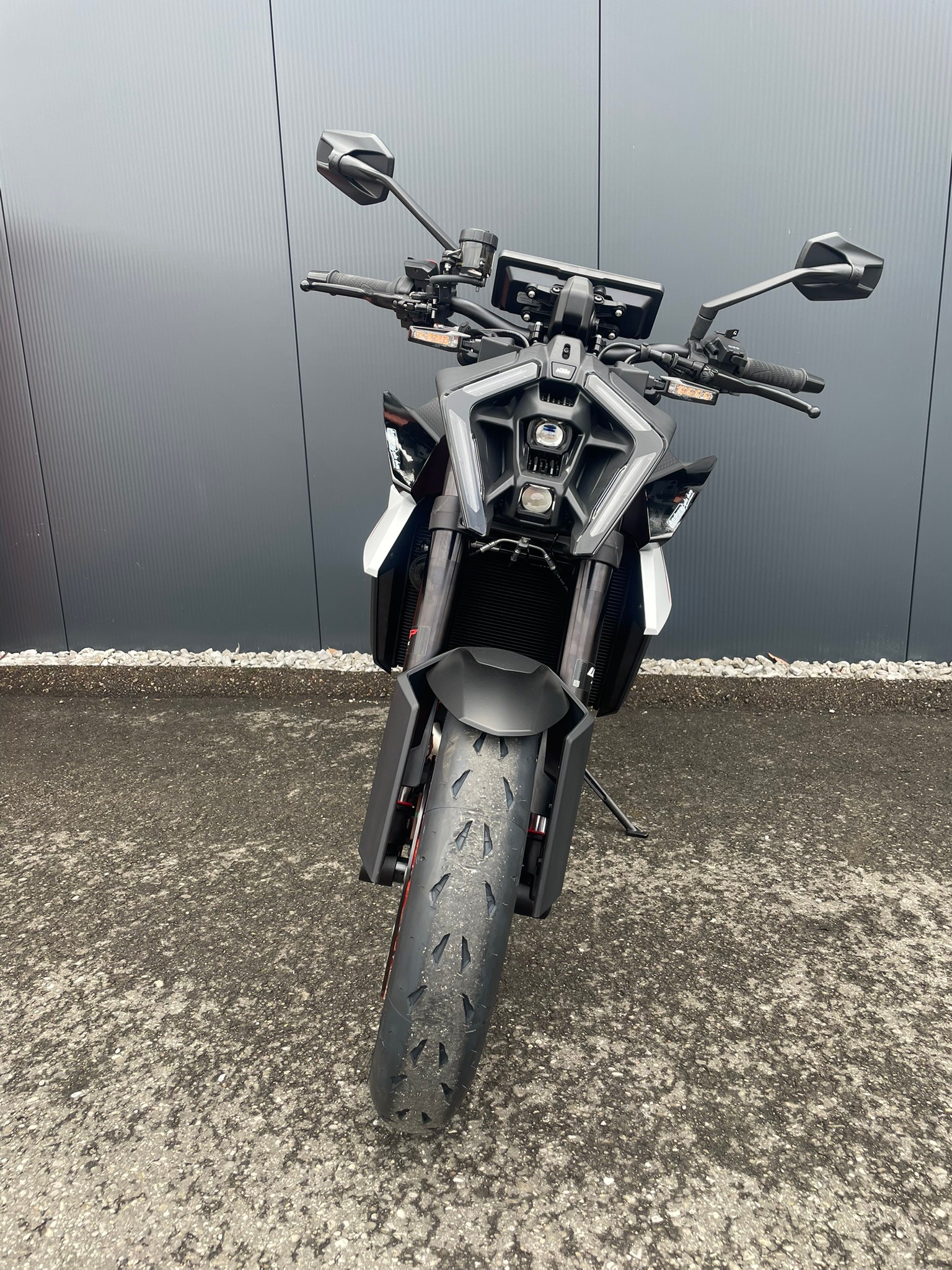 KTM 990 Duke R-image-4