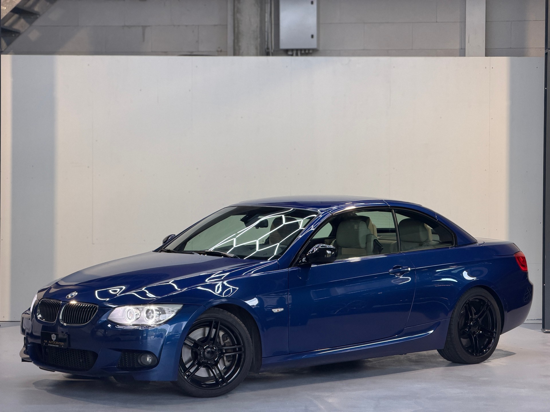BMW 335i Cabriolet DSG-image-1