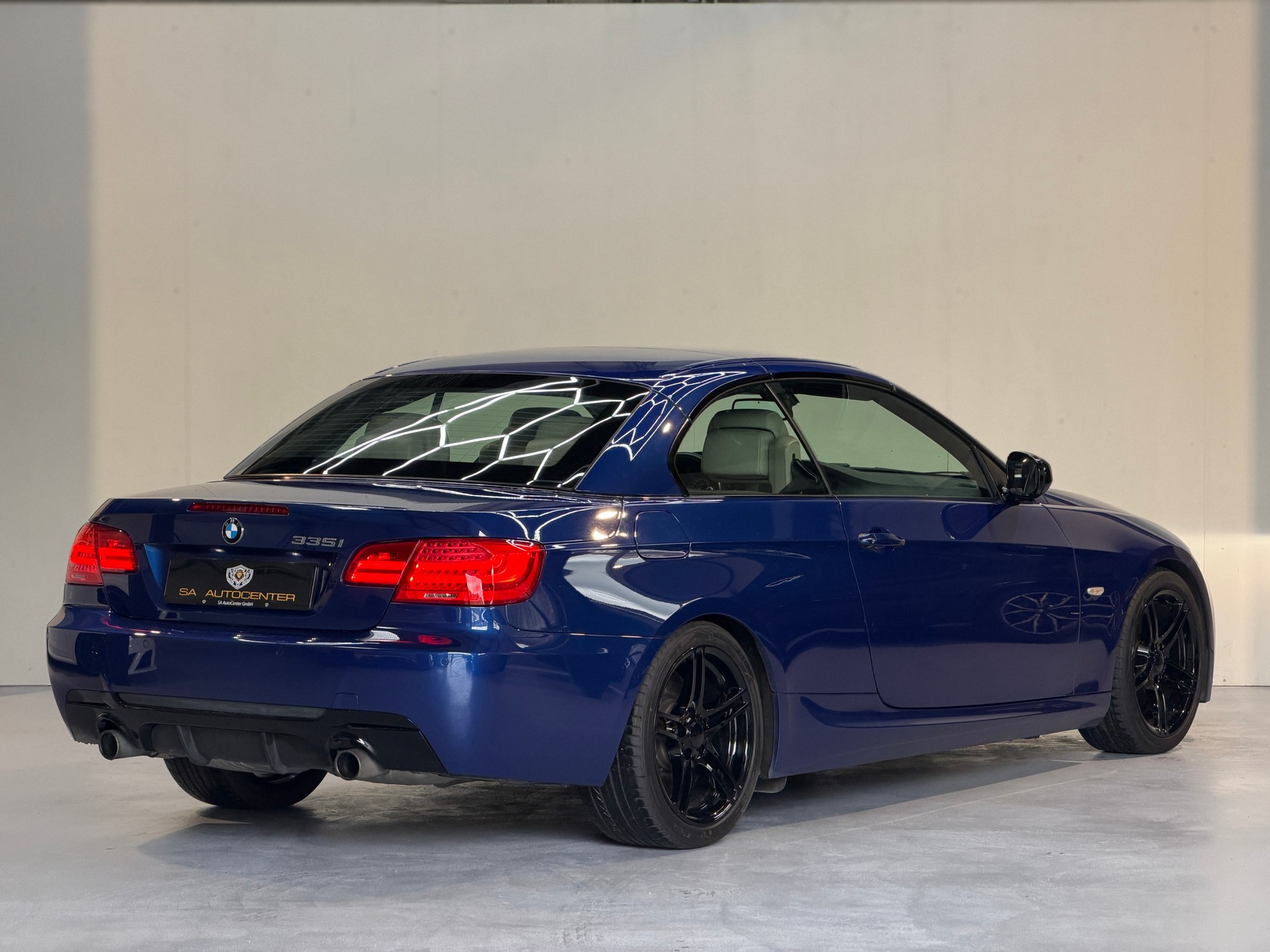 BMW 335i Cabriolet DSG-image-8