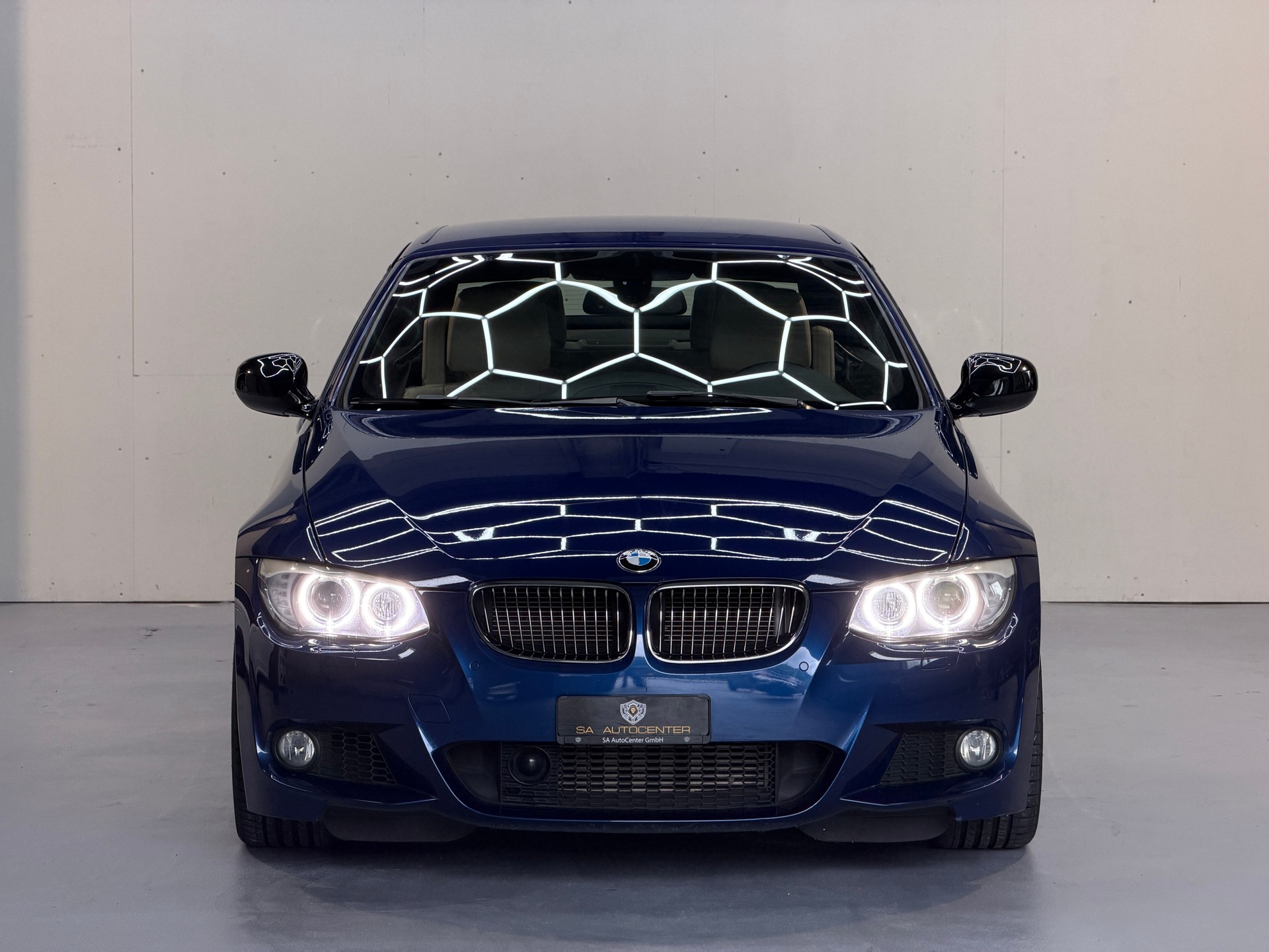 BMW 335i Cabriolet DSG-image-3