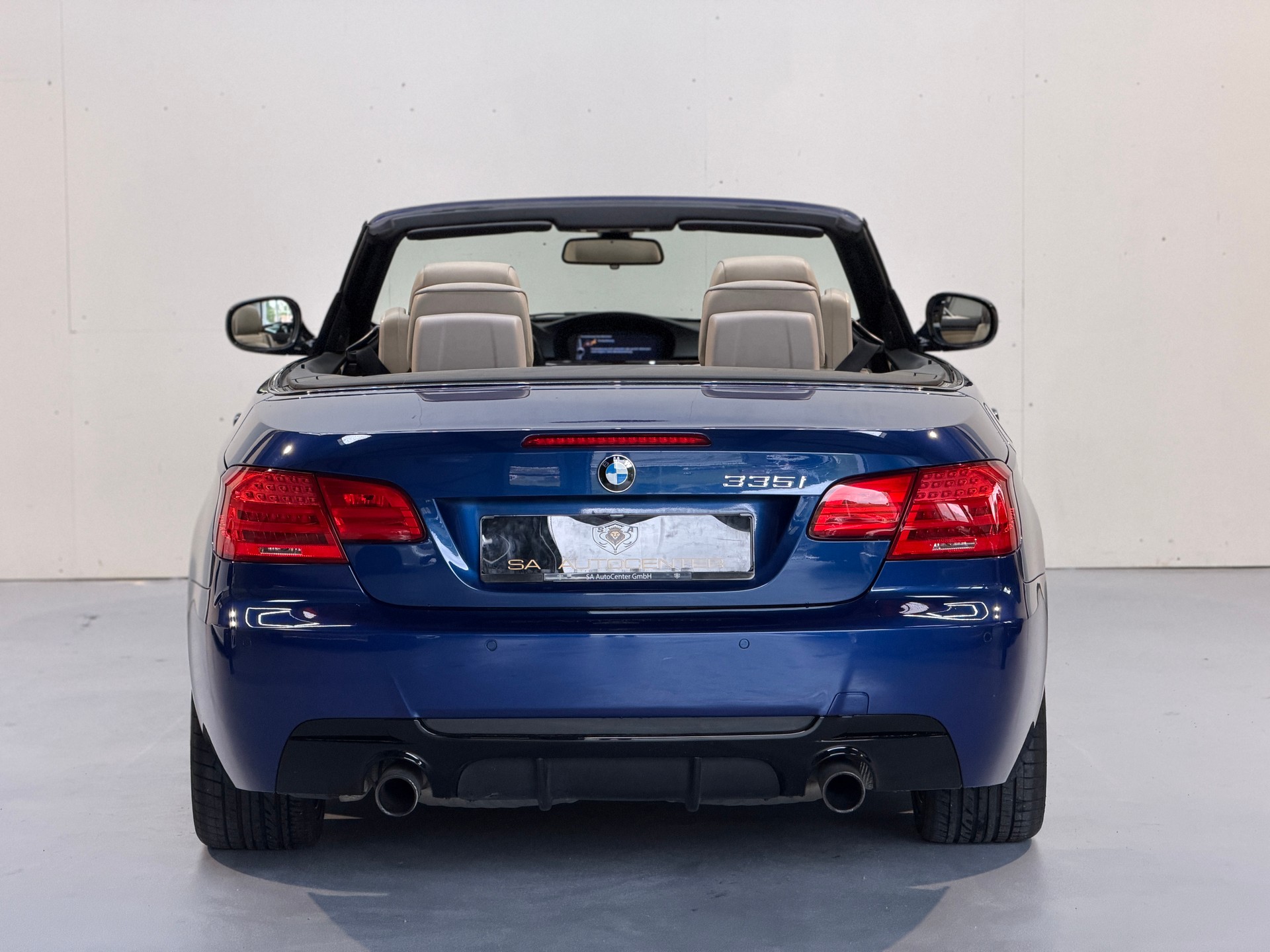 BMW 335i Cabriolet DSG-image-9