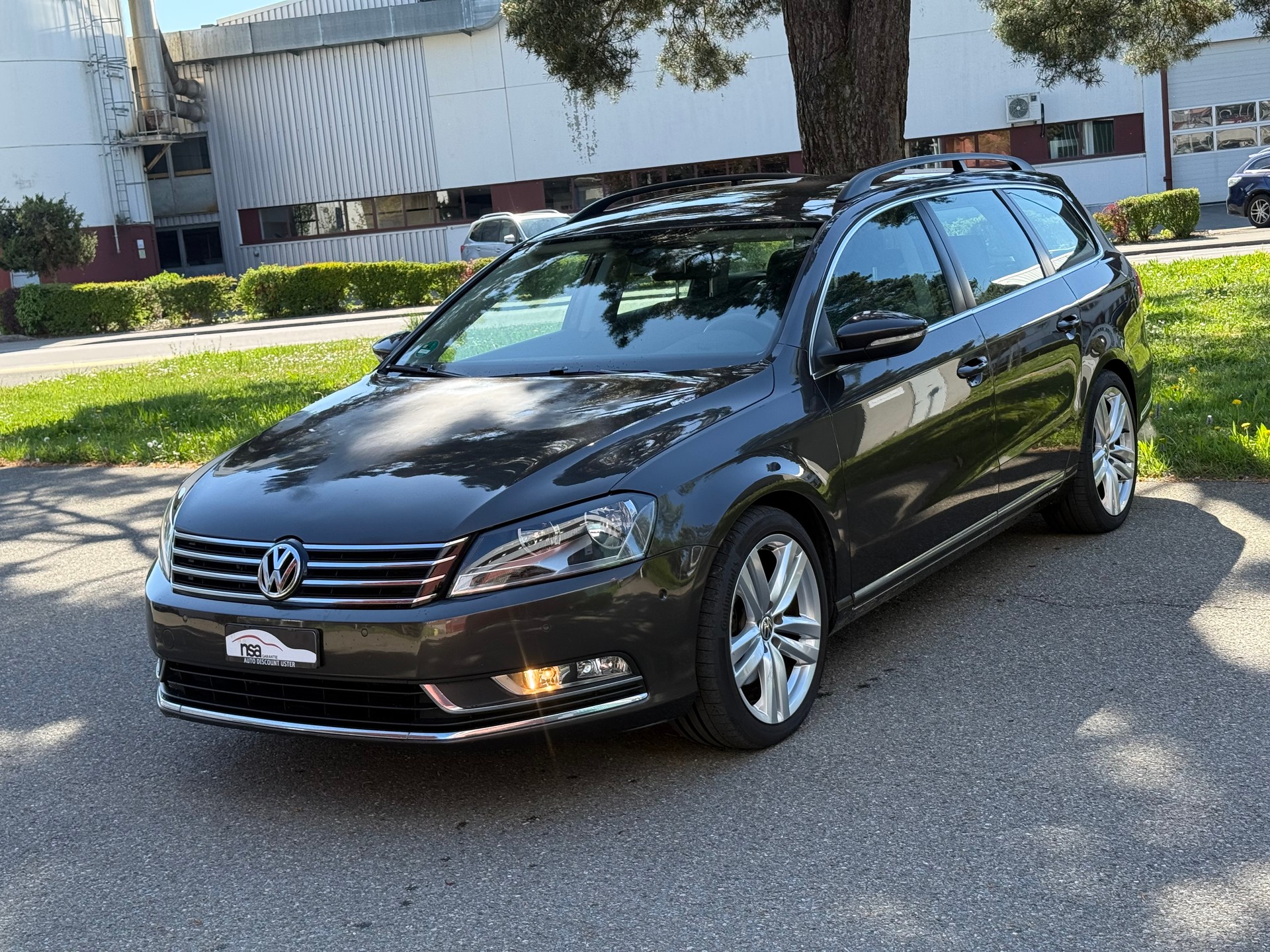 VW Passat Variant 1.8 TSI Highline-image-2