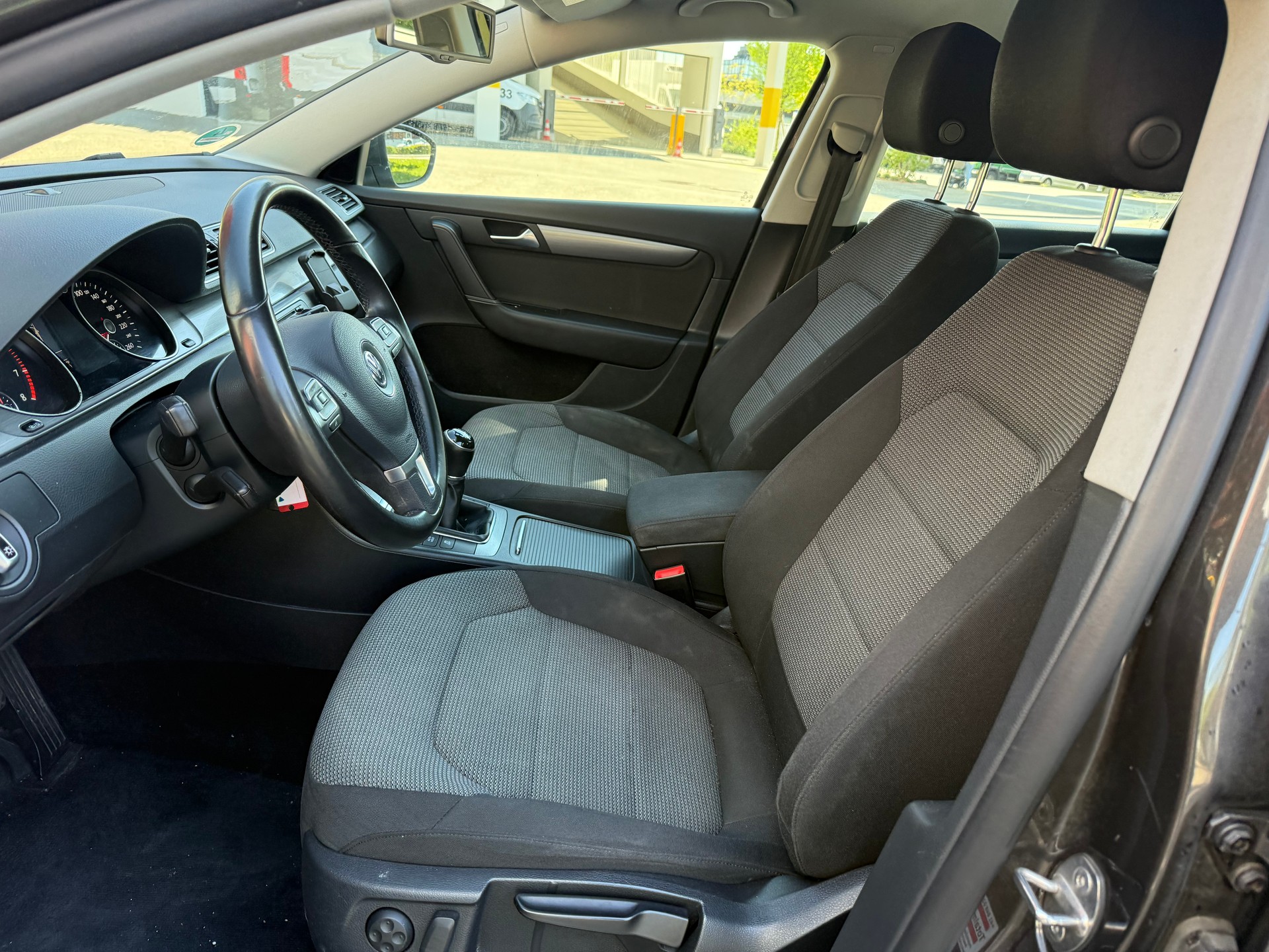 VW Passat Variant 1.8 TSI Highline-image-6