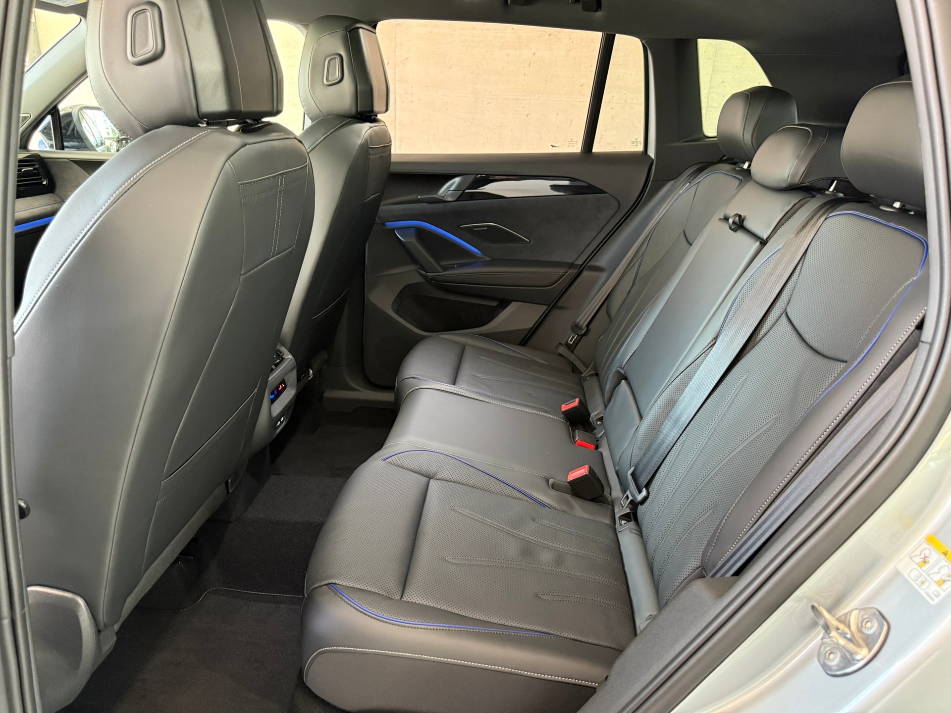 VW Tiguan 2.0 TSI DSG R-Line Plus 4Motion-image-12