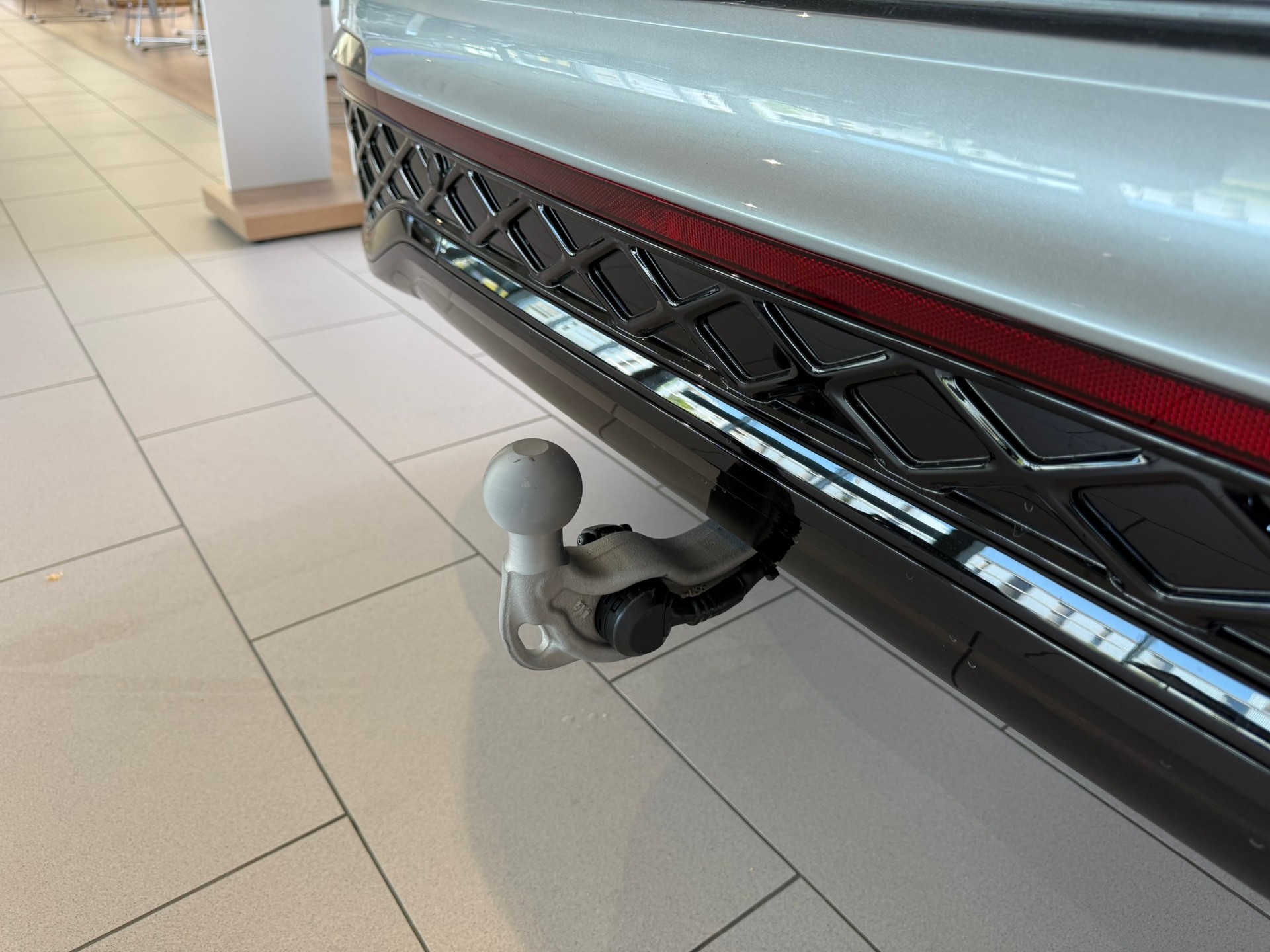 VW Tiguan 2.0 TSI DSG R-Line Plus 4Motion-image-7