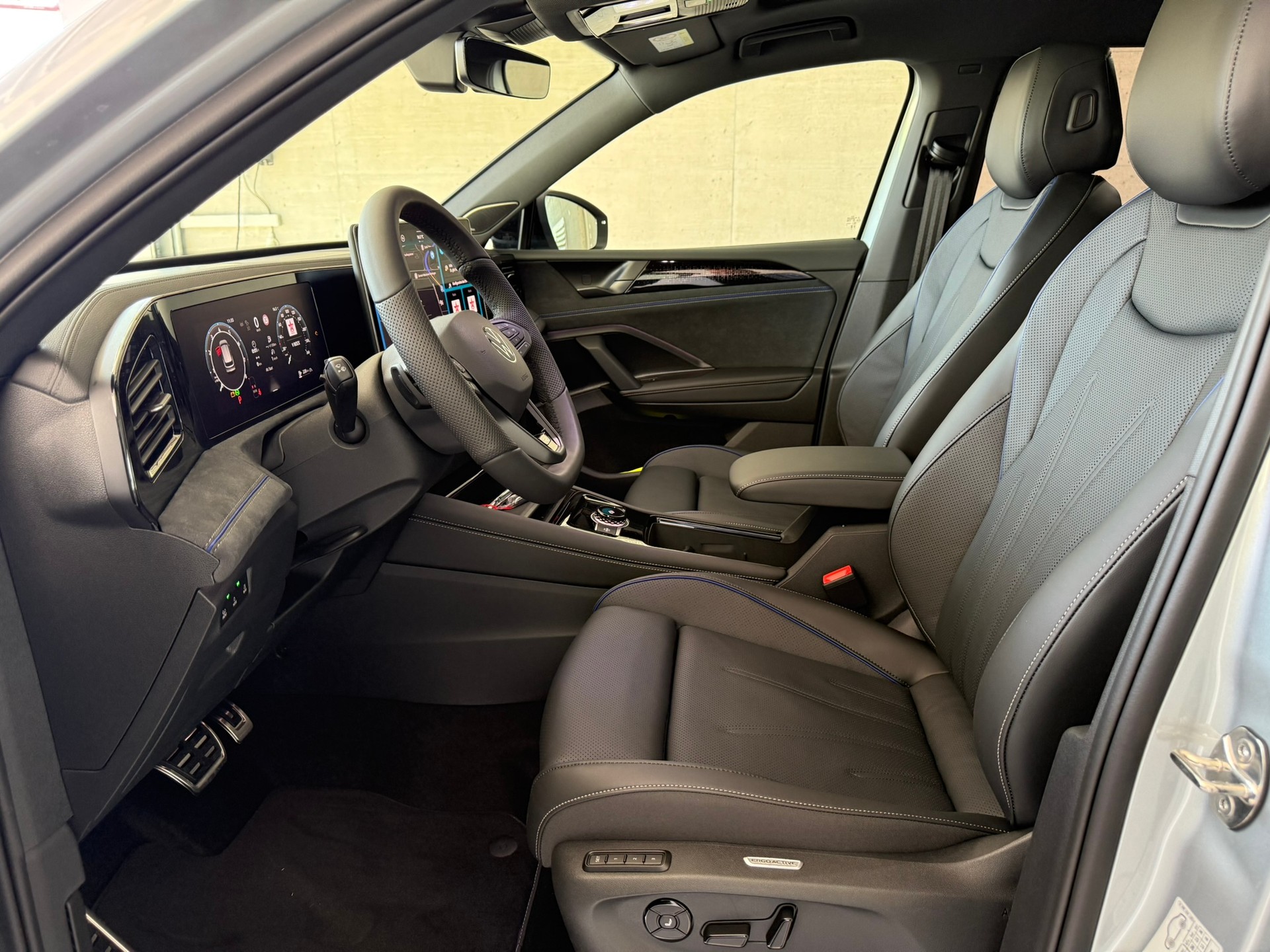 VW Tiguan 2.0 TSI DSG R-Line Plus 4Motion-image-8