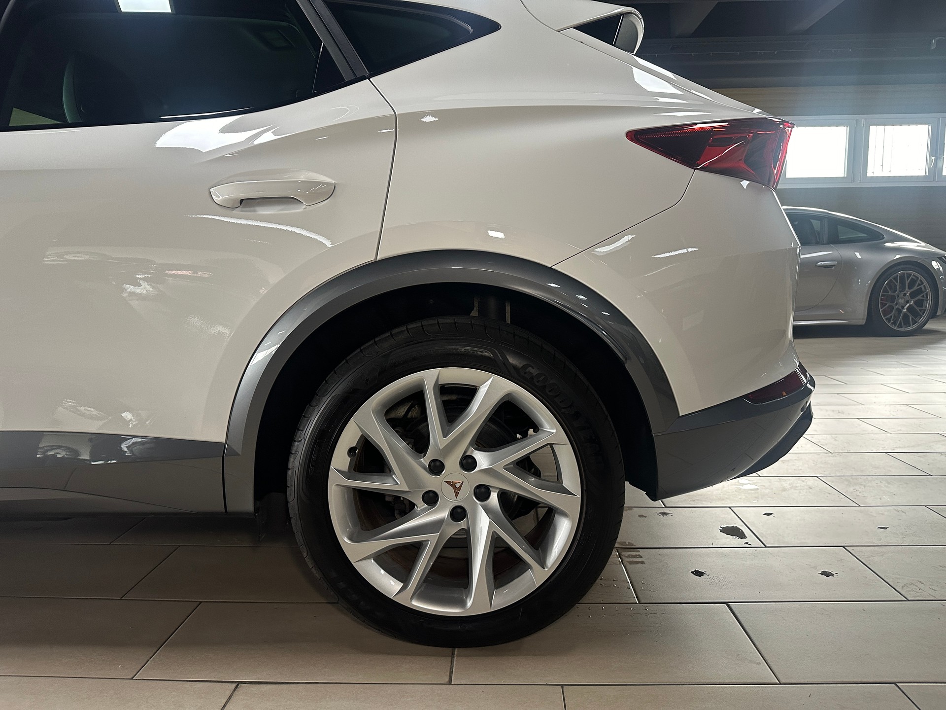 CUPRA Formentor 1.4 e-HYBRID pHEV DSG-image-9