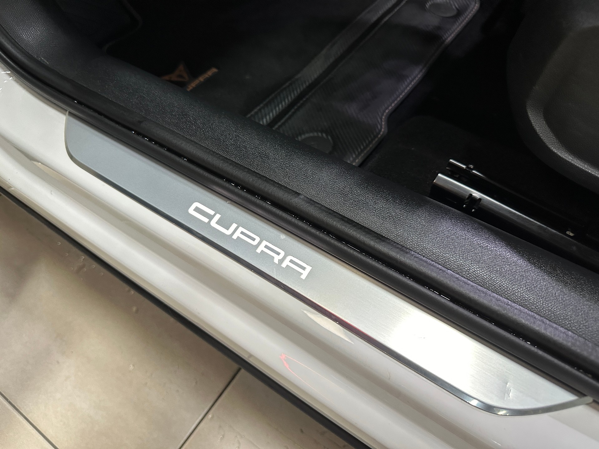 CUPRA Formentor 1.4 e-HYBRID pHEV DSG-image-24
