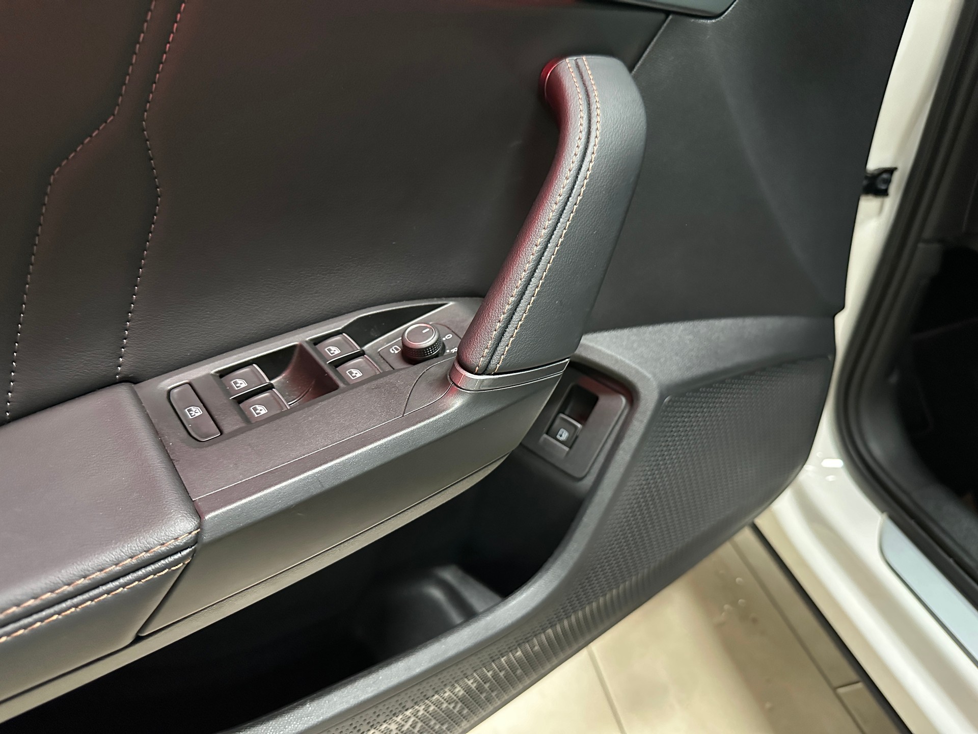 CUPRA Formentor 1.4 e-HYBRID pHEV DSG-image-23