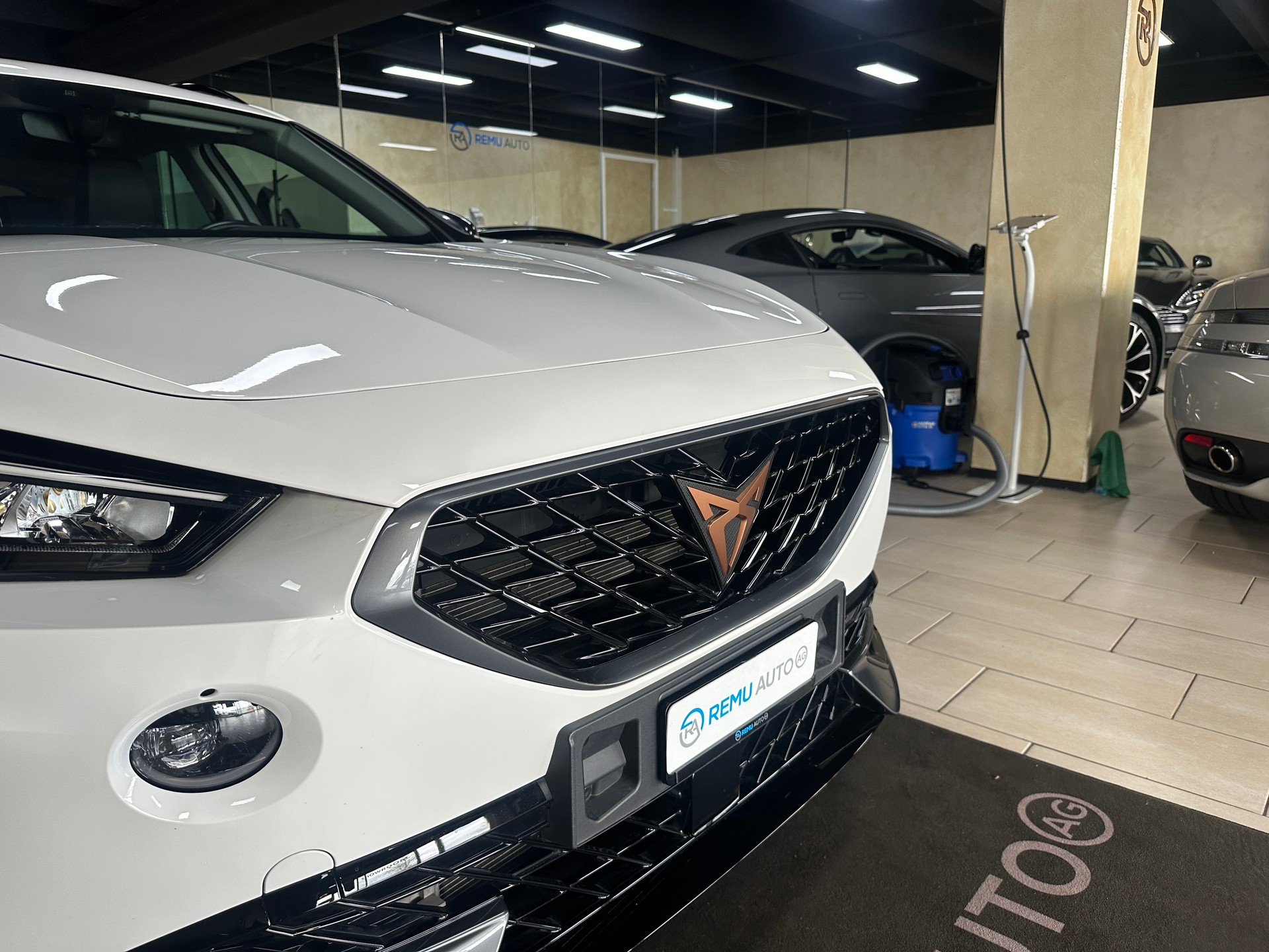 CUPRA Formentor 1.4 e-HYBRID pHEV DSG-image-6