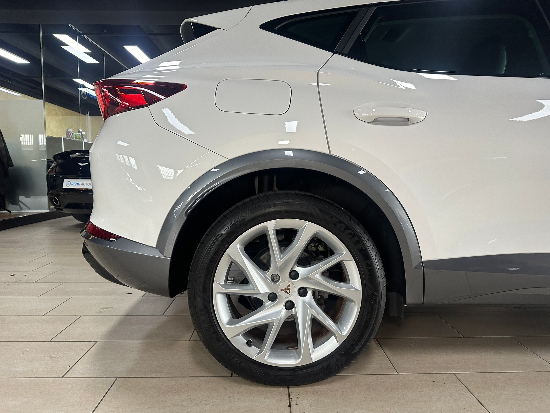 CUPRA Formentor 1.4 e-HYBRID pHEV DSG-image-8