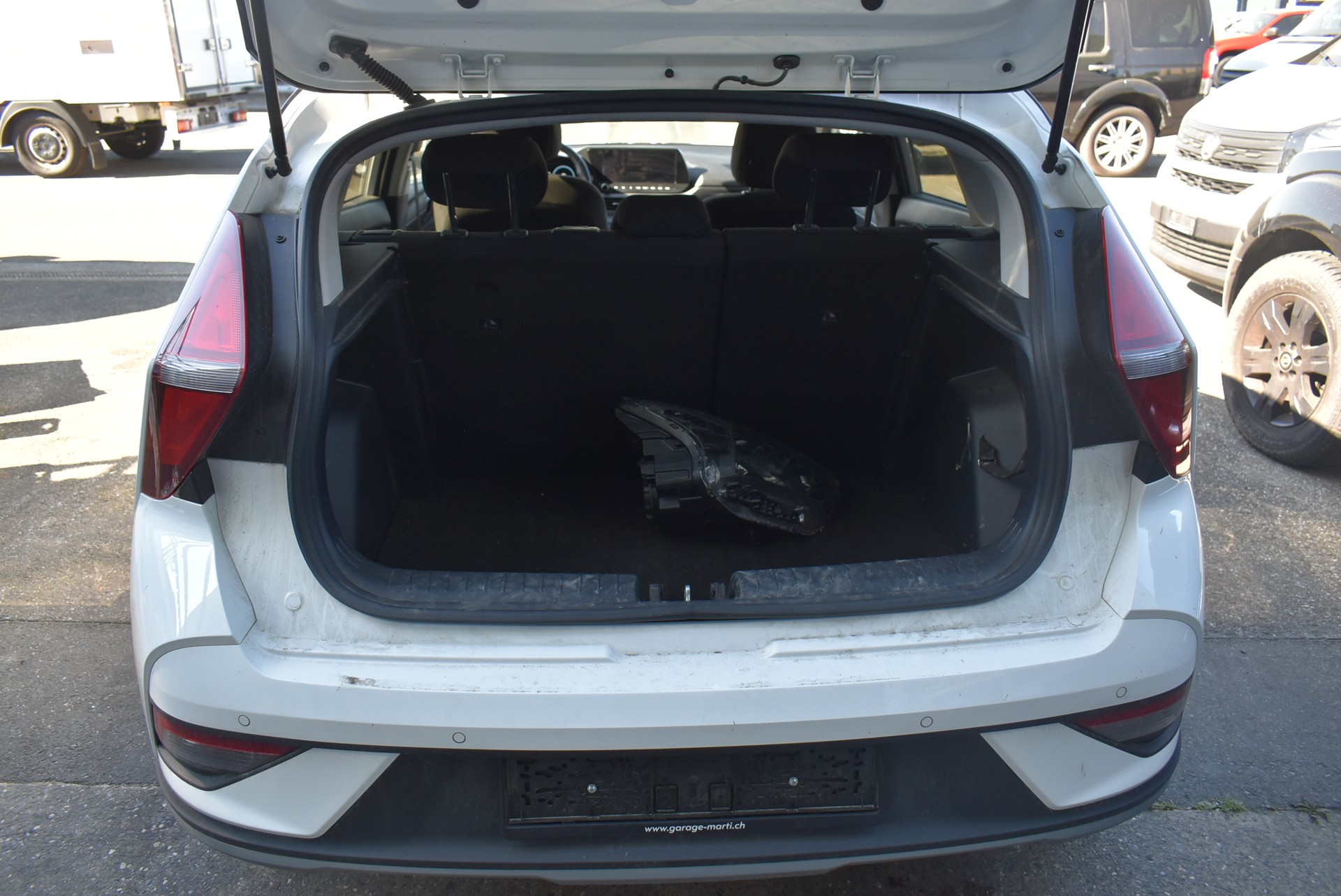 HYUNDAI Bayon 1.0 T-GDi Amplia DCT-image-4