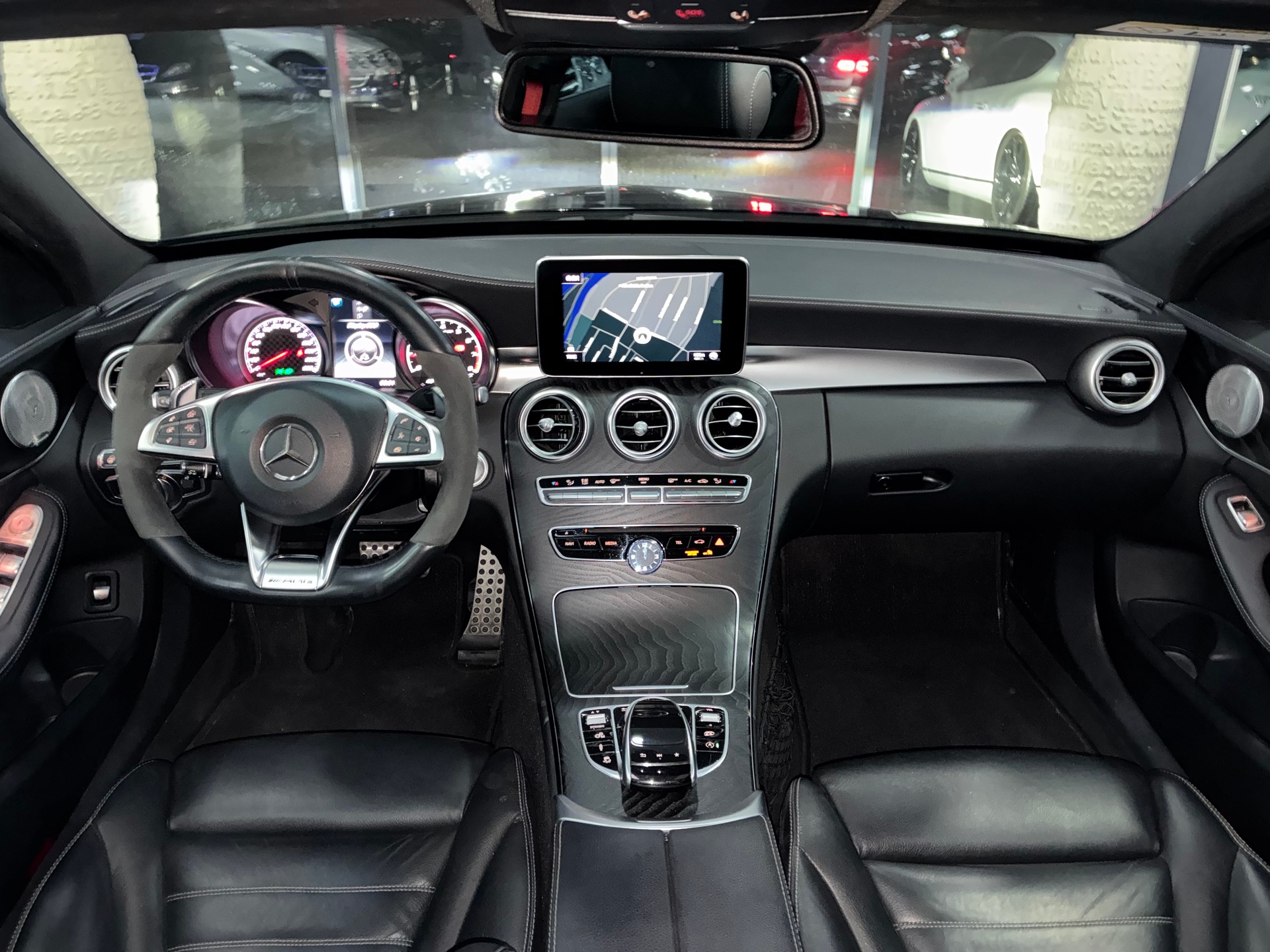 MERCEDES-BENZ C 43 AMG 4Matic 9G-Tronic-image-7