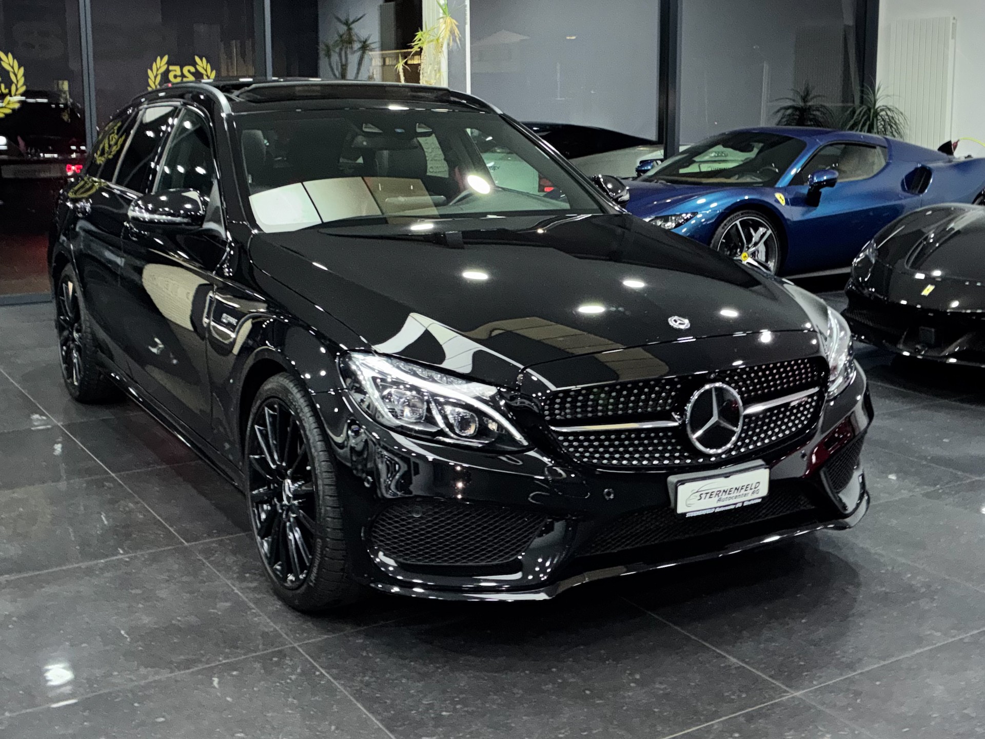 MERCEDES-BENZ C 43 AMG 4Matic 9G-Tronic-image-2