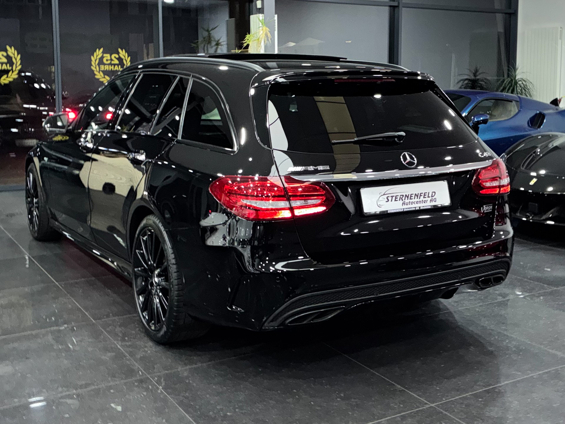 MERCEDES-BENZ C 43 AMG 4Matic 9G-Tronic-image-6