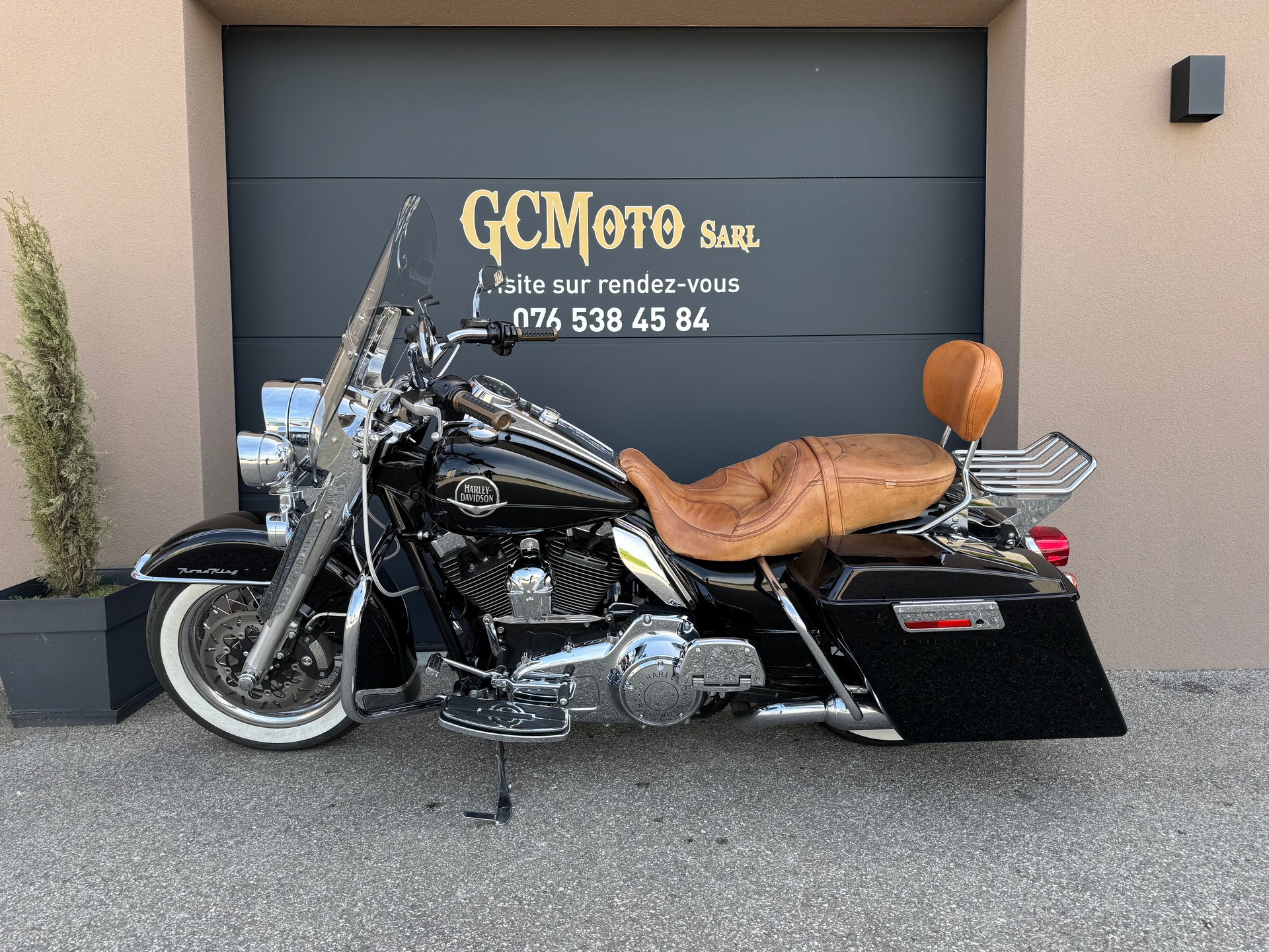 HARLEY-DAVIDSON FLHRC Road King Classic ABS-showroom-element-2