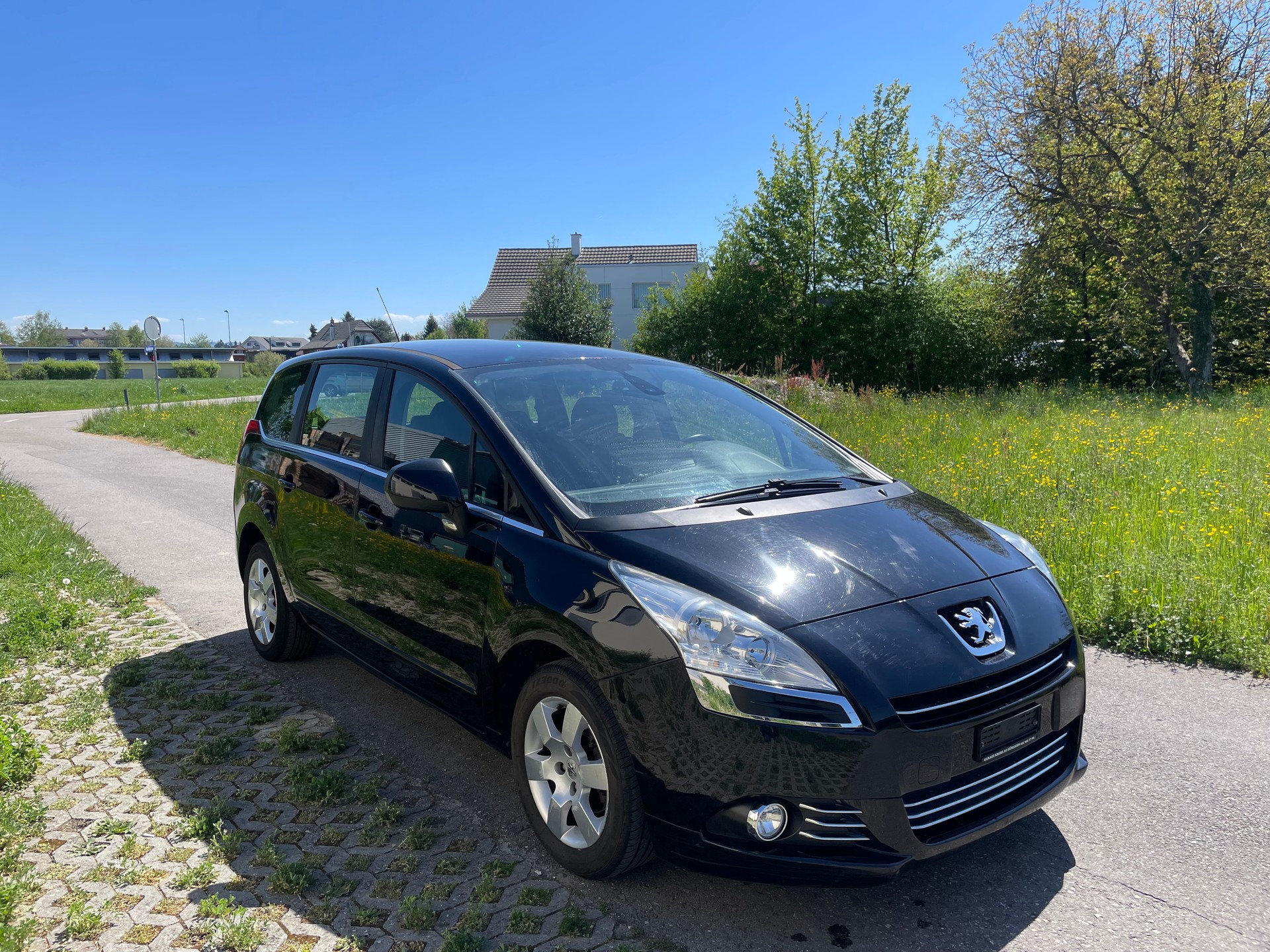 PEUGEOT 5008 1.6 16V VTI Active