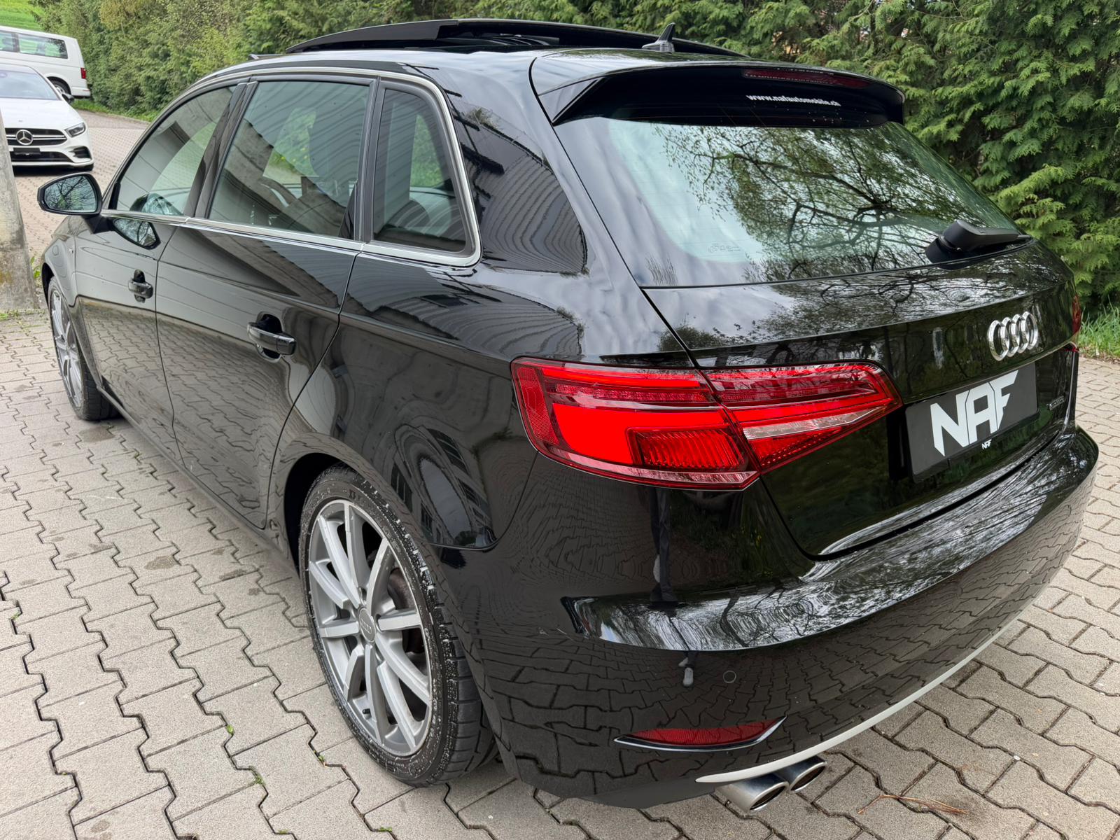 AUDI A3 Sportback 40 TFSI Sport quattro S-tronic-image-2