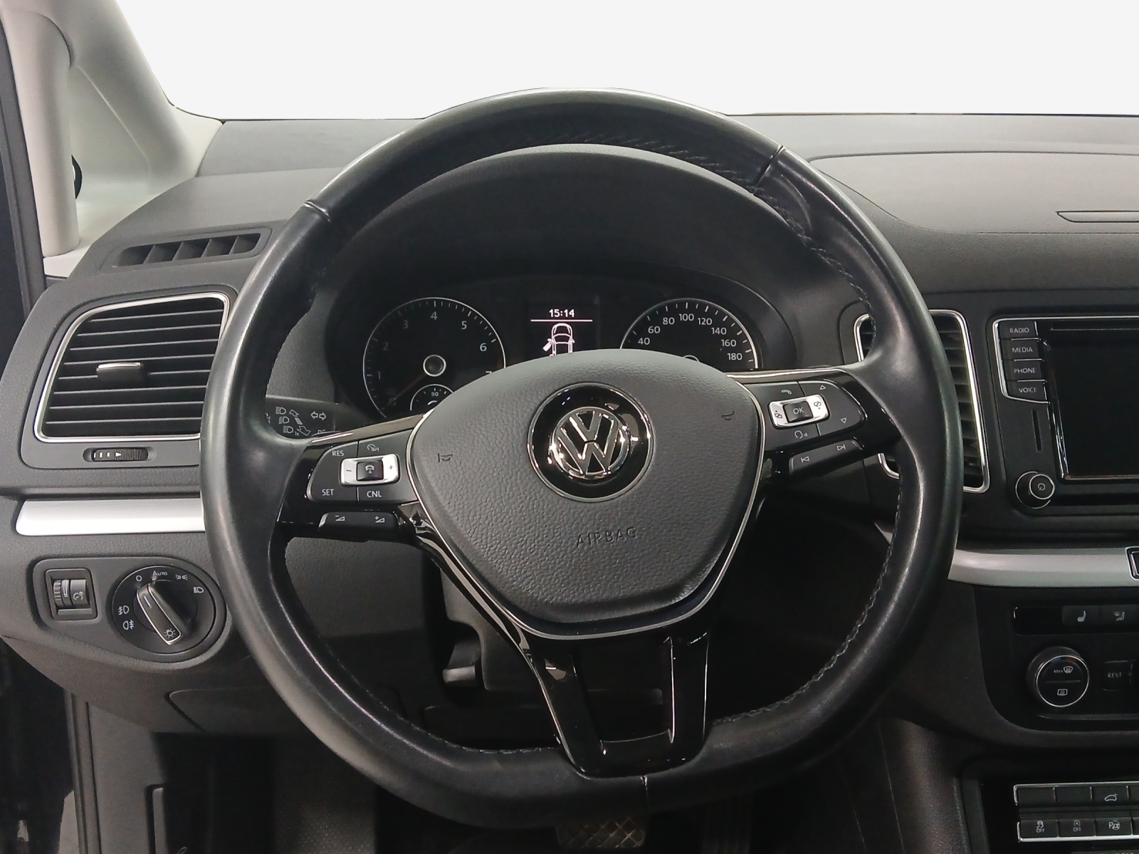 VW Sharan 1.4 TSI BlMT Comfortline DSG-image-9