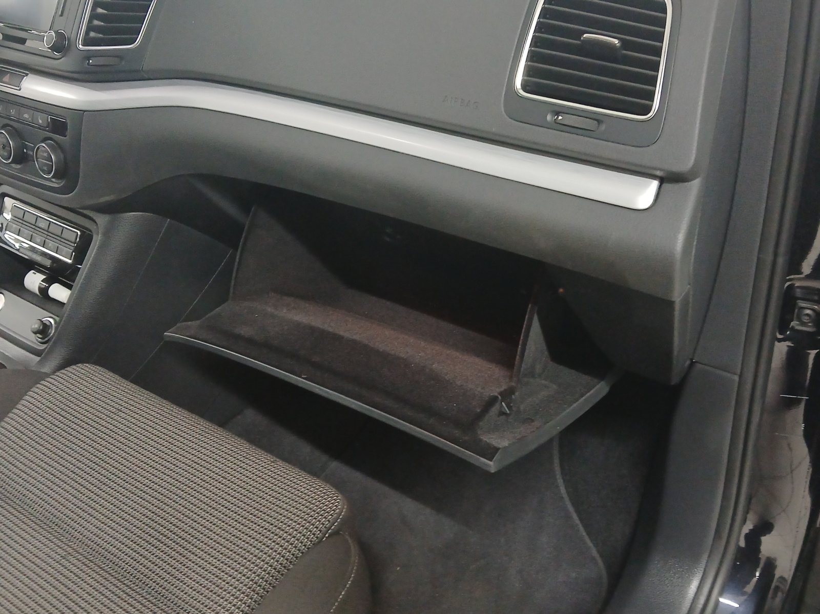 VW Sharan 1.4 TSI BlMT Comfortline DSG-image-15