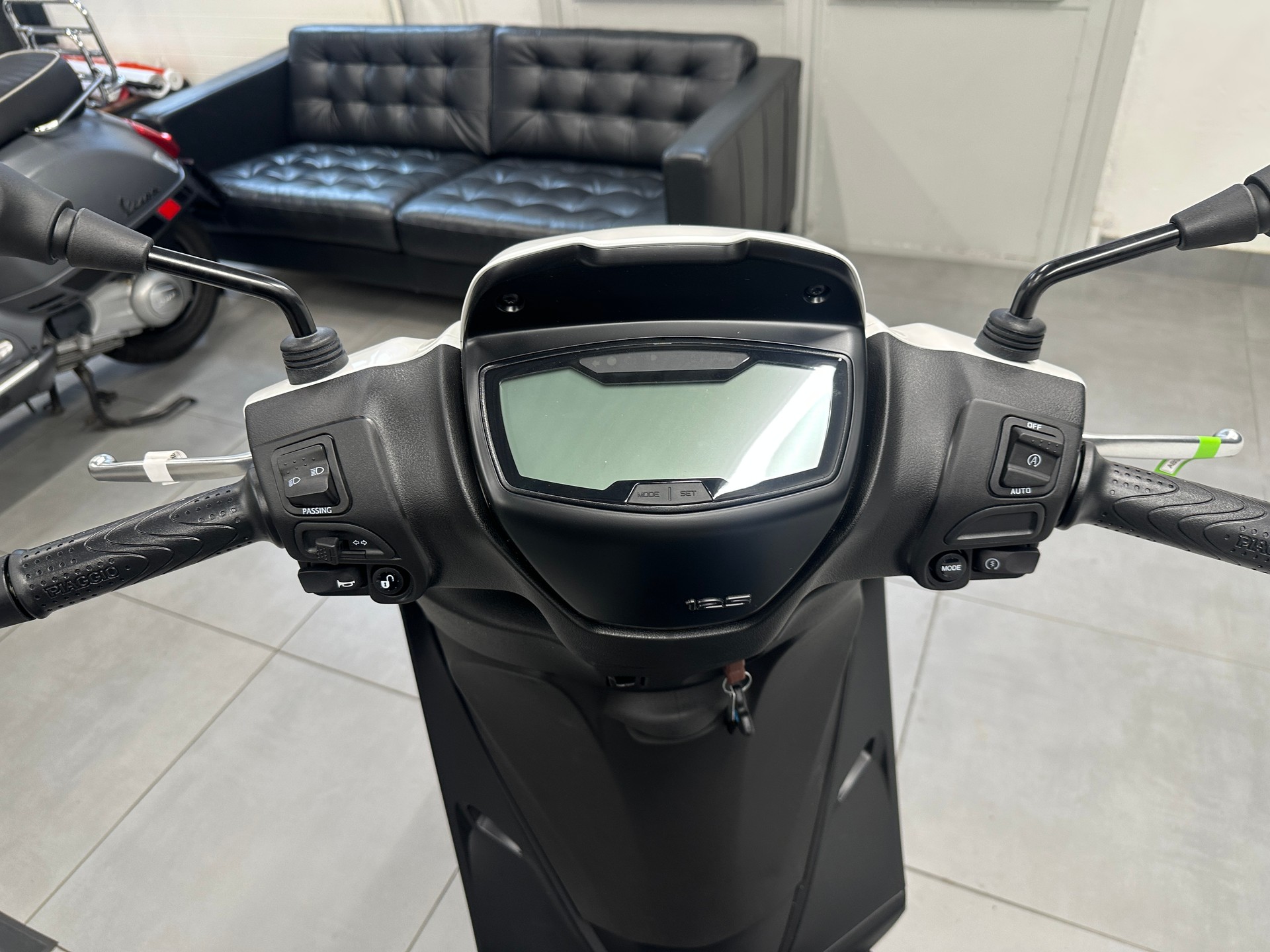 PIAGGIO Medley 125 Sport | Neu | 125cc | City Roller-image-14