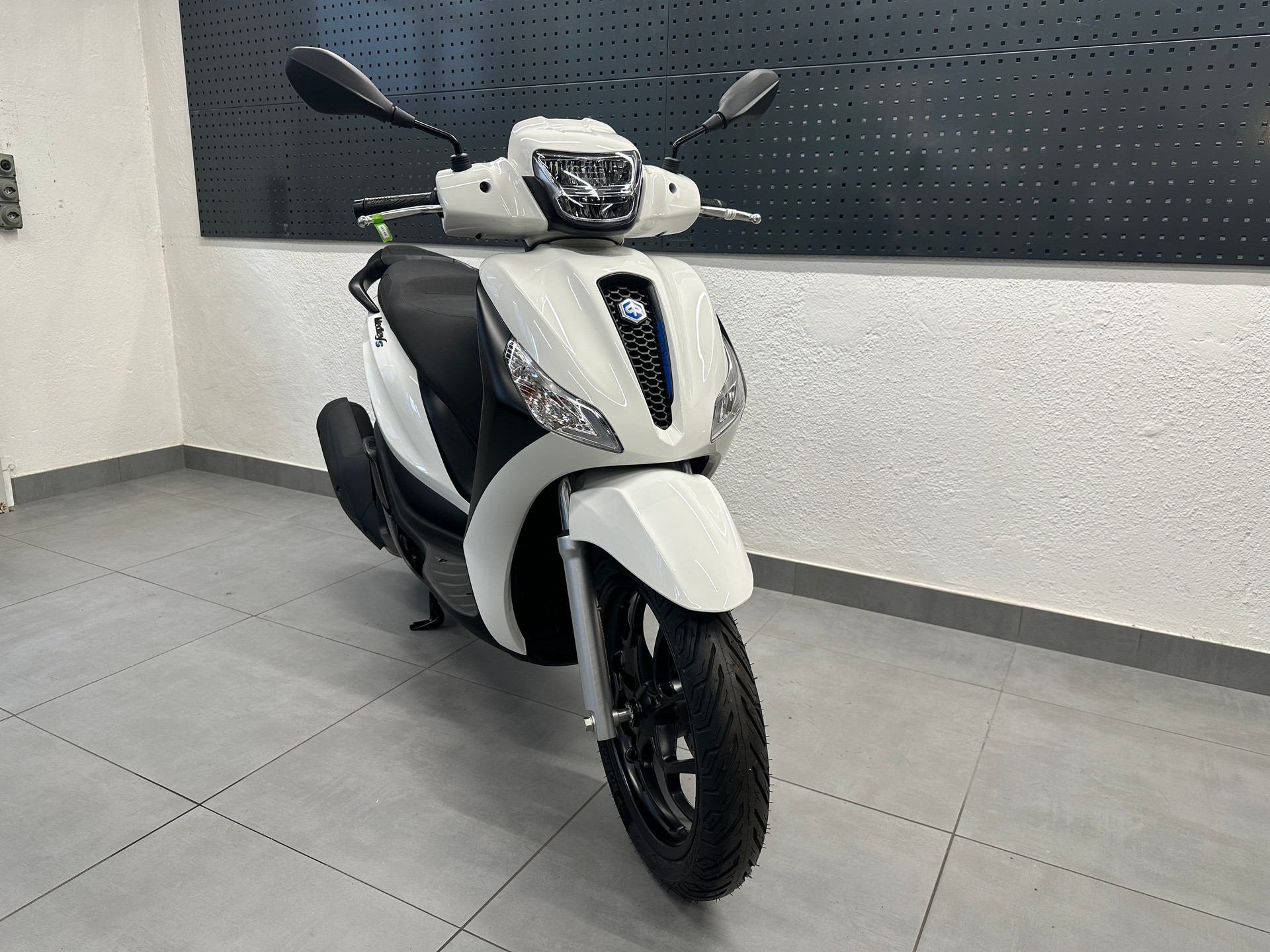 PIAGGIO Medley 125 Sport | Neu | 125cc | City Roller-image-10