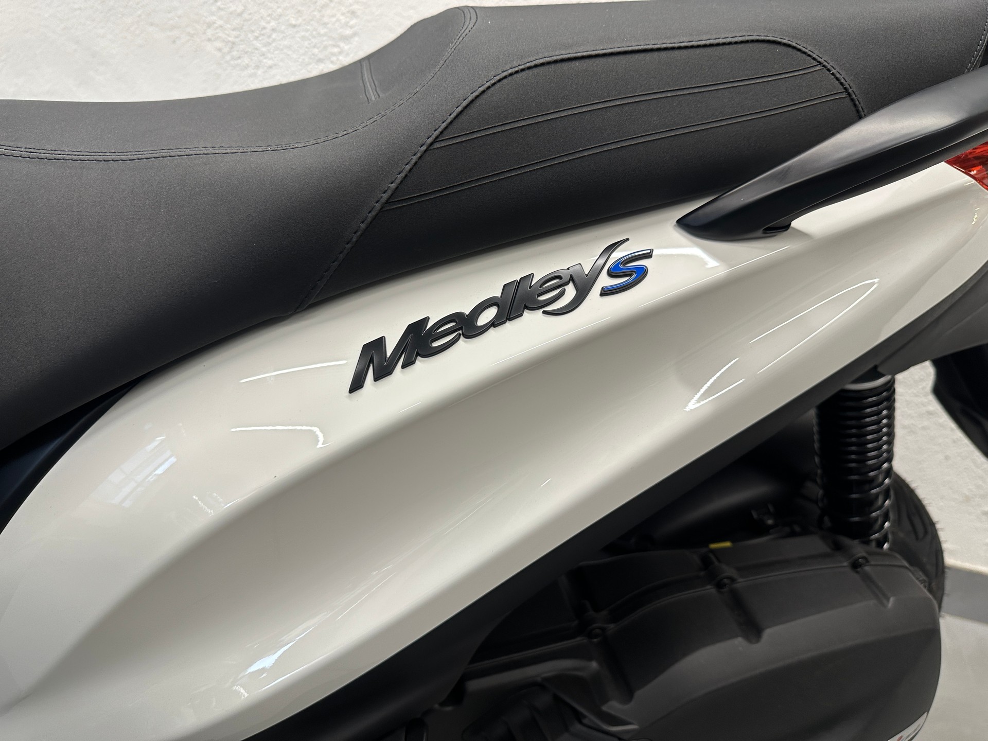 PIAGGIO Medley 125 Sport | Neu | 125cc | City Roller-image-8