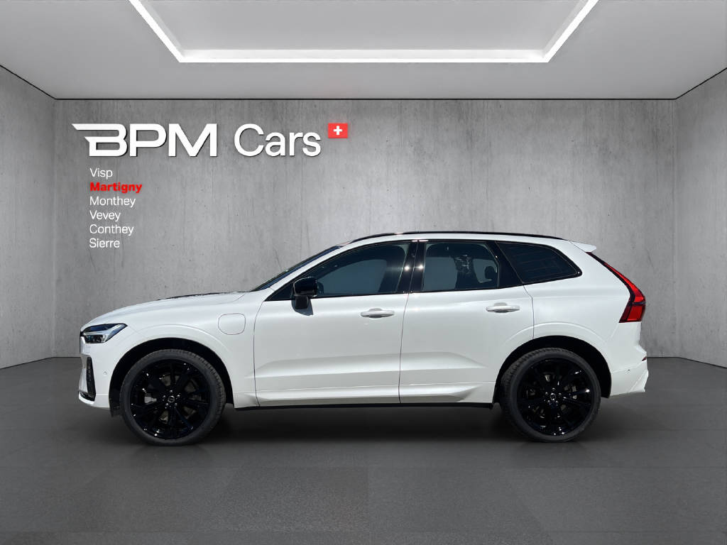 VOLVO XC60 2.0 T6 TE Black Edition eAWD-image-17