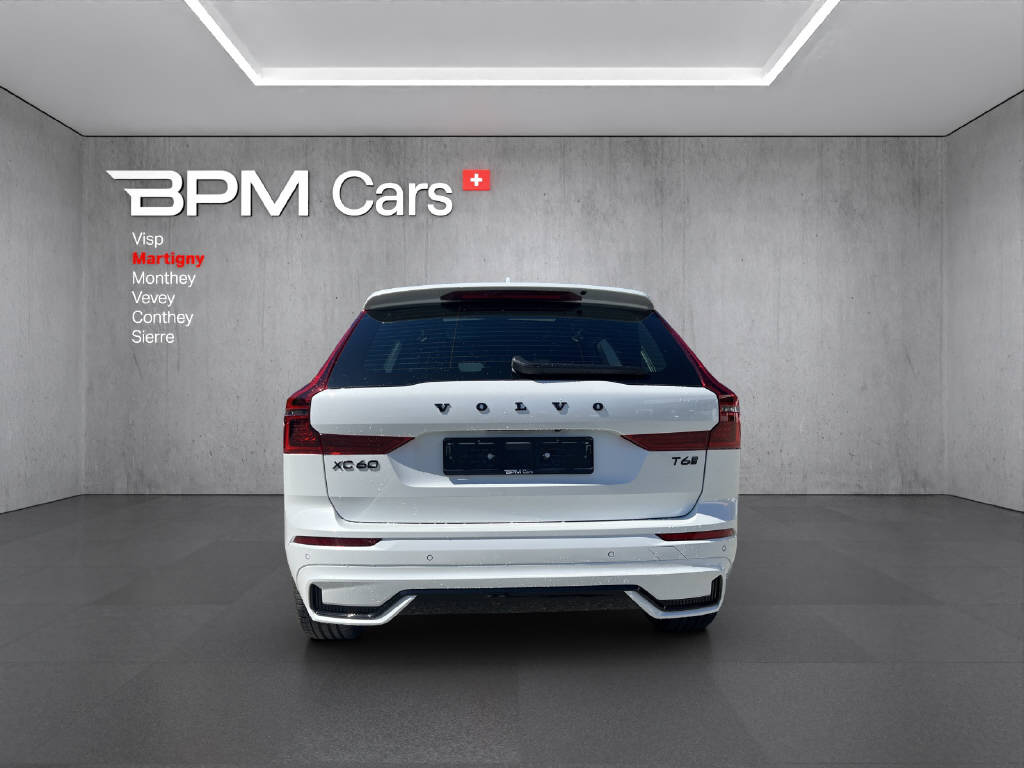VOLVO XC60 2.0 T6 TE Black Edition eAWD-image-4