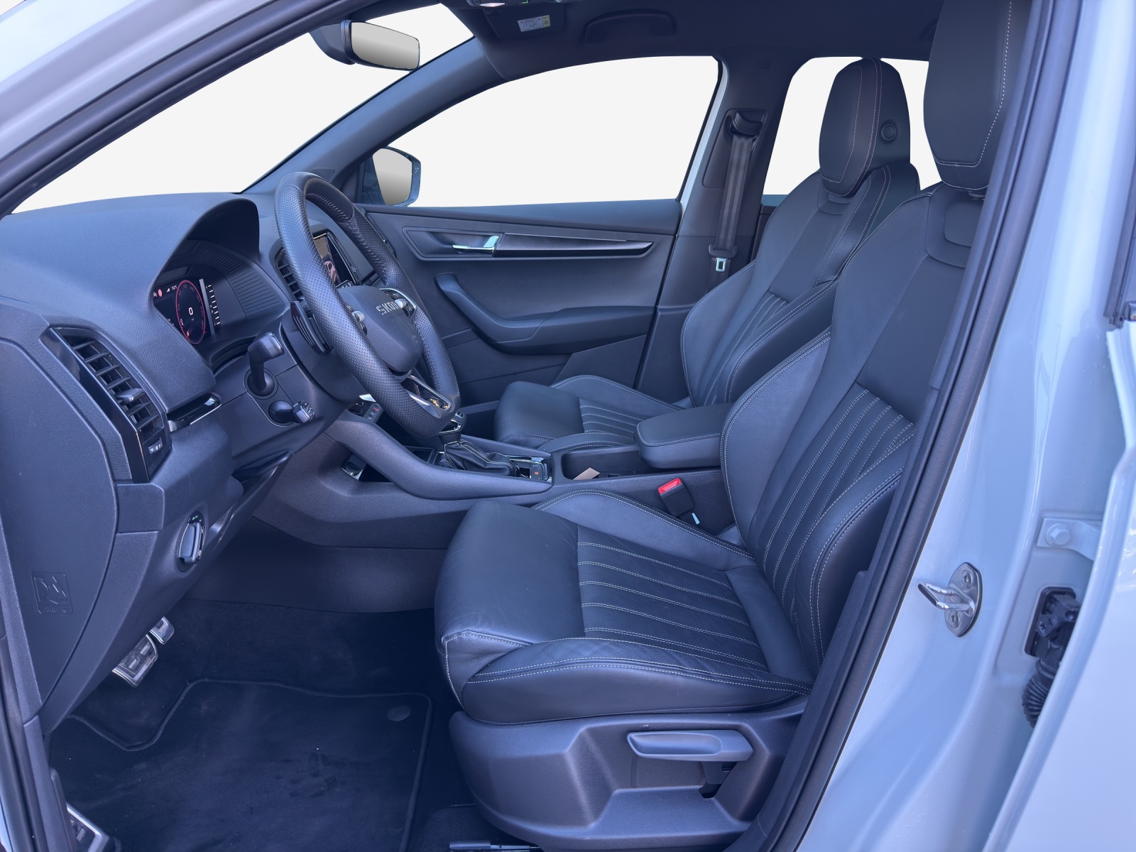 SKODA Karoq 2.0 TSI SportLine 4x4 DSG-image-7