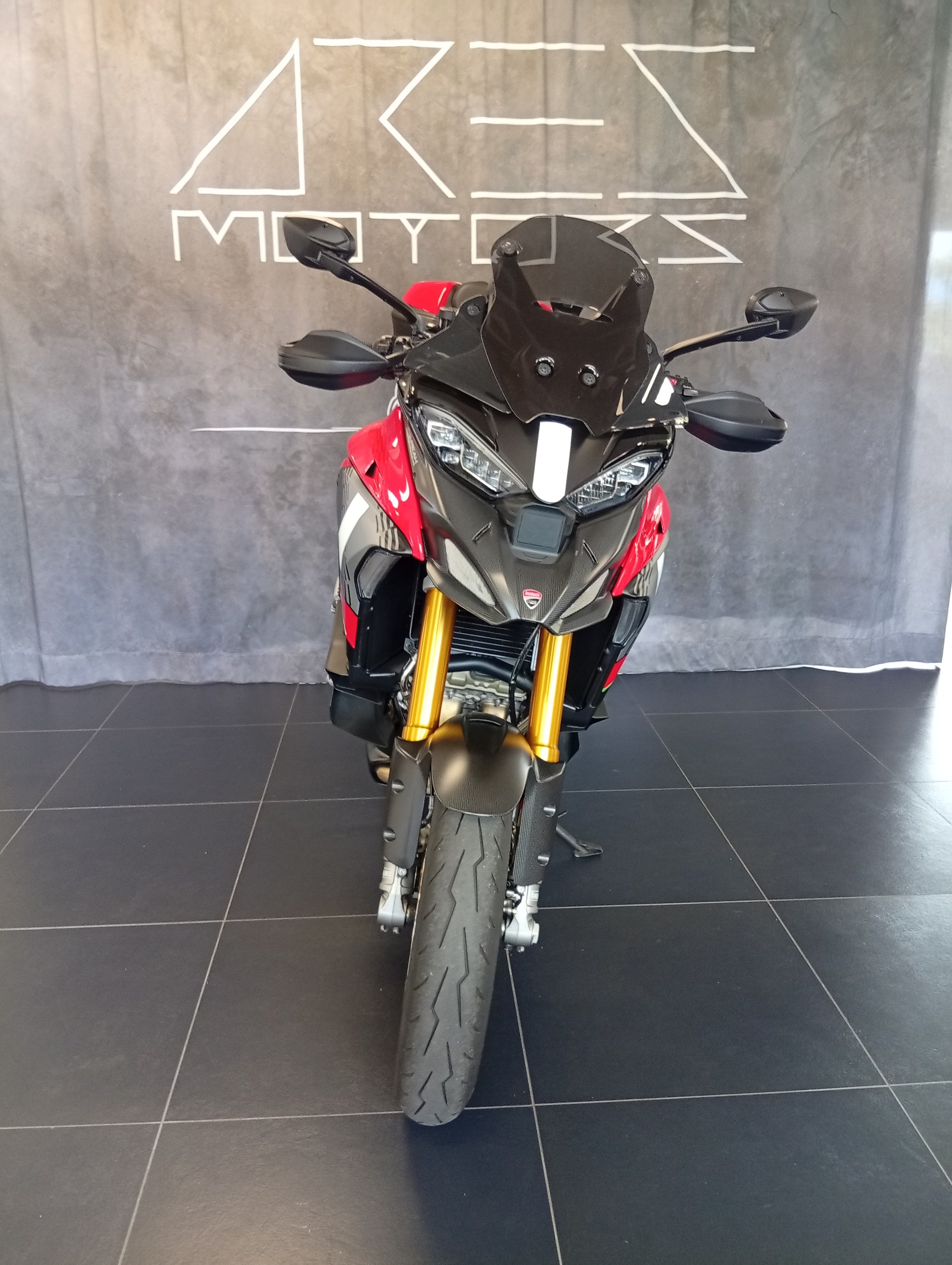 DUCATI Multistrada V4 Pikes Peak Radar-showroom-element-2