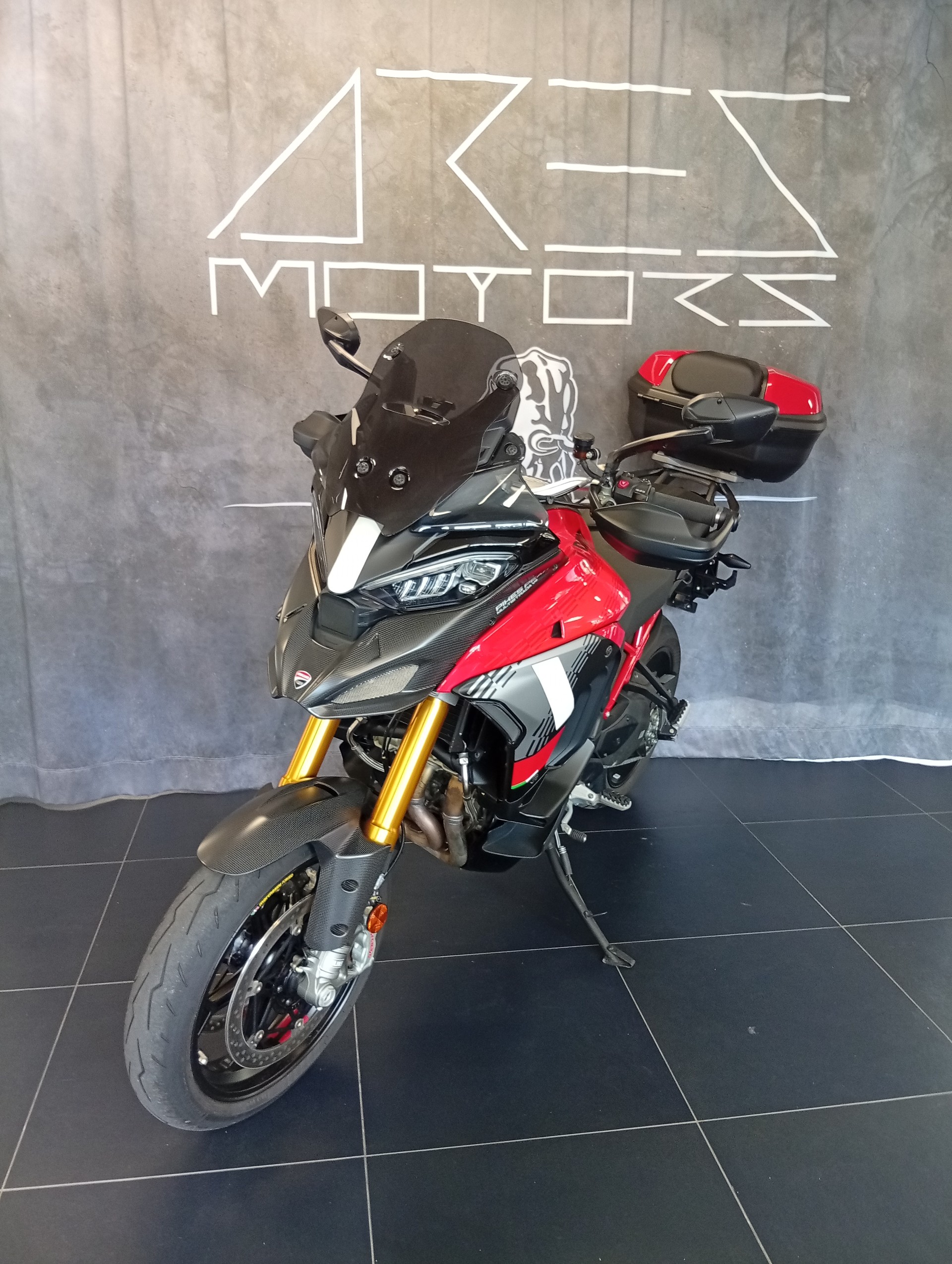 DUCATI Multistrada V4 Pikes Peak Radar-showroom-element-3