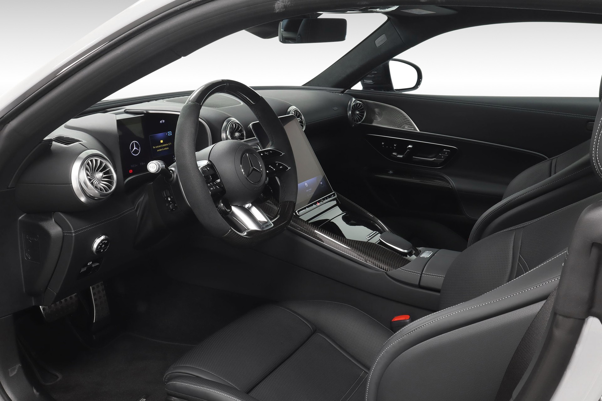 MERCEDES-BENZ AMG GT 63 4Matic+ Executive Edition-image-2