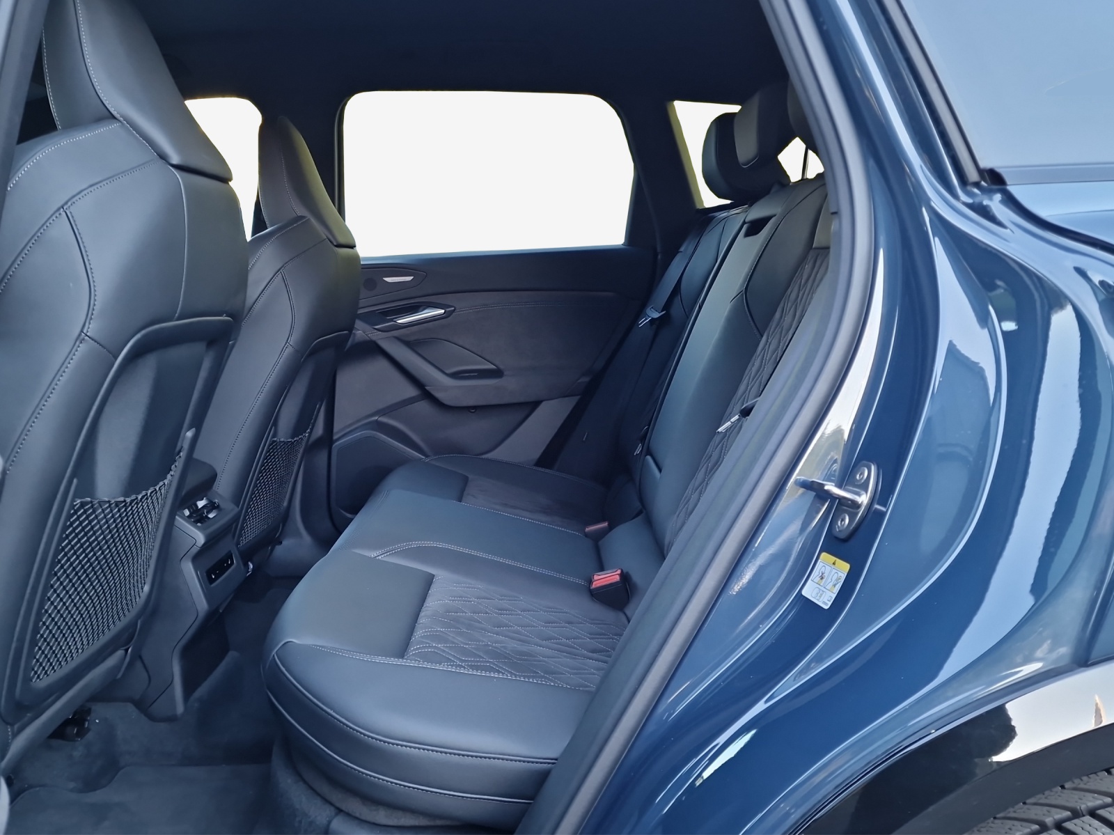 AUDI Q6 e-tron quattro-image-11