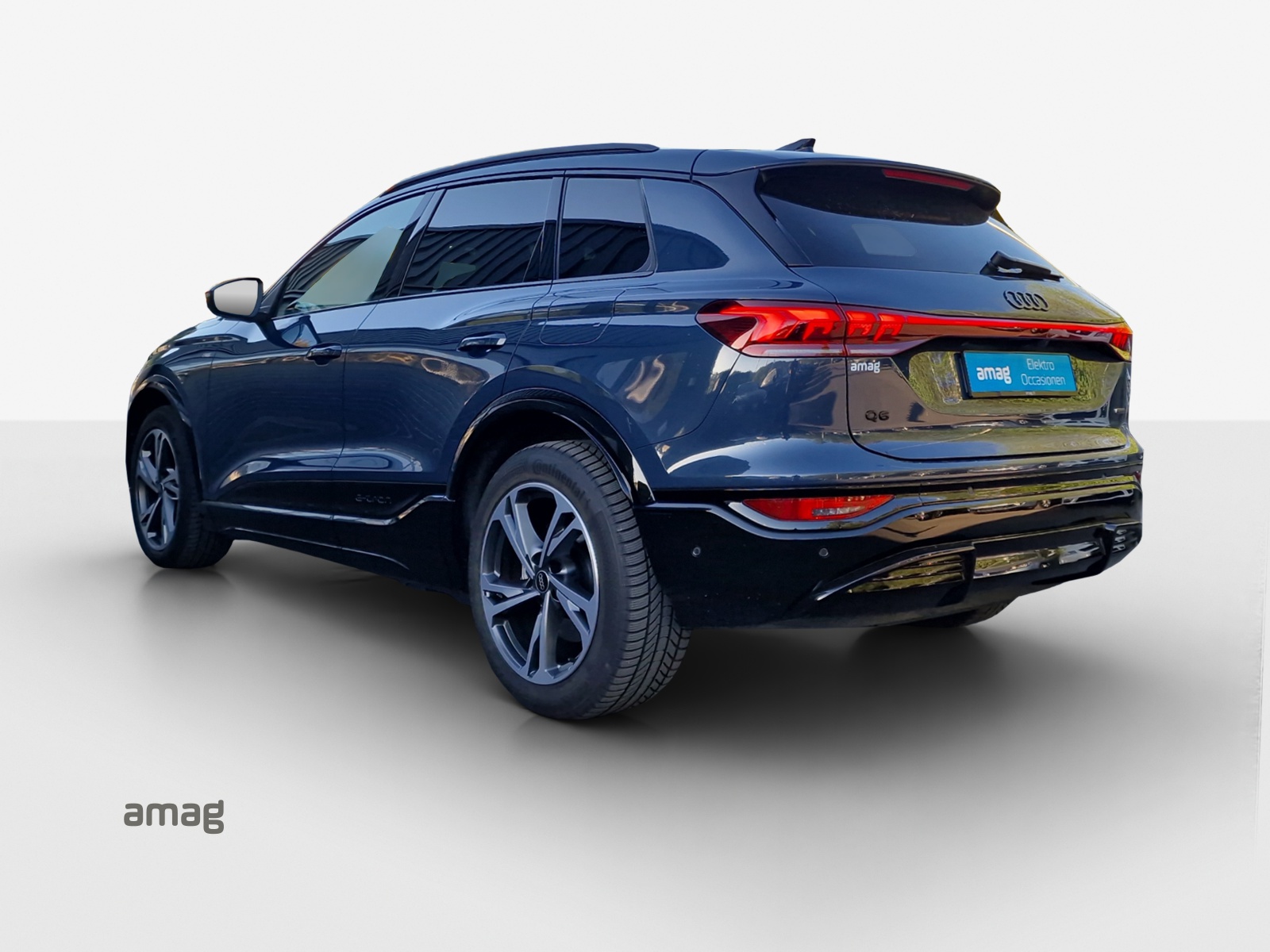 AUDI Q6 e-tron quattro-image-2