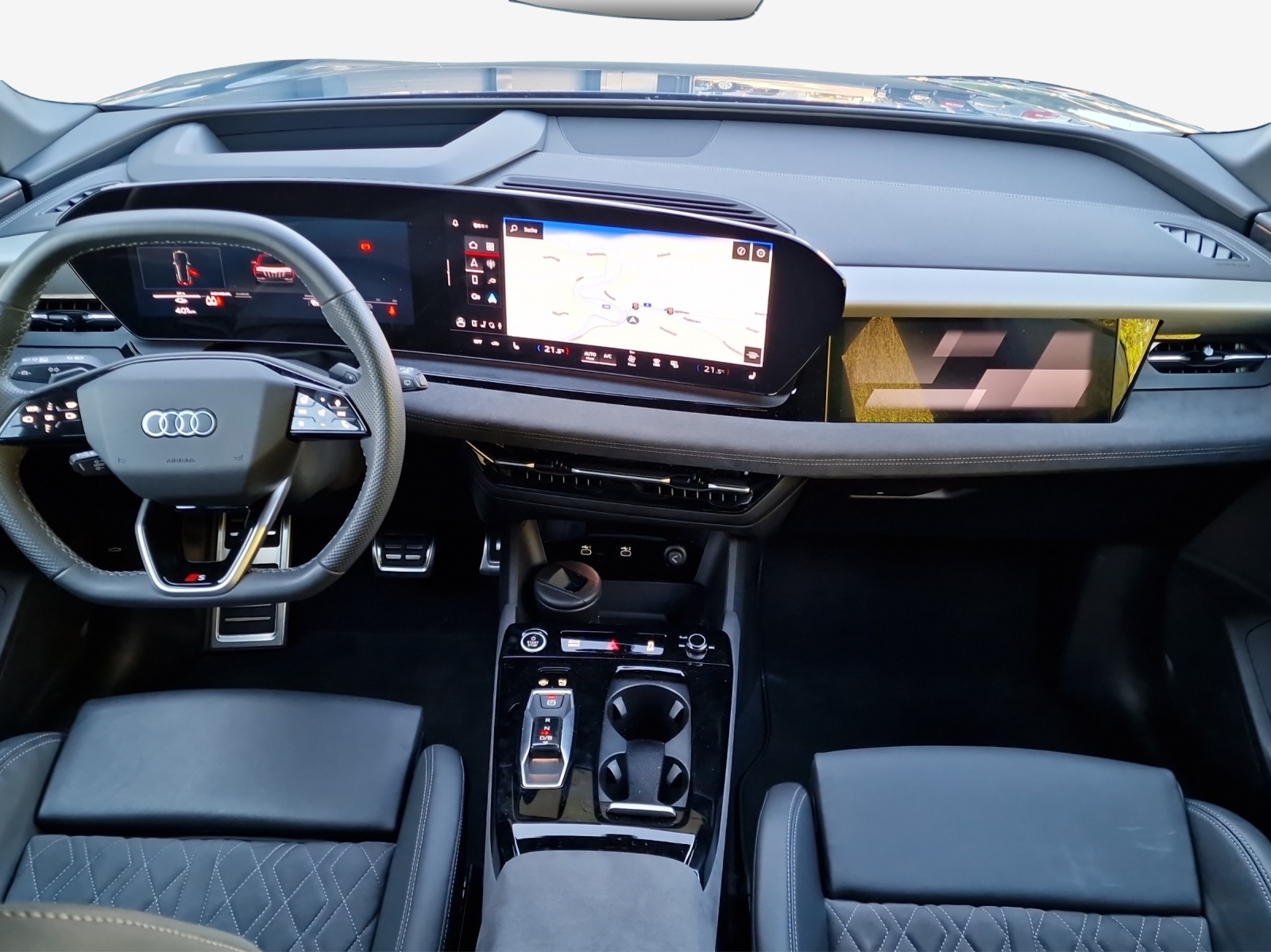 AUDI Q6 e-tron quattro-image-8