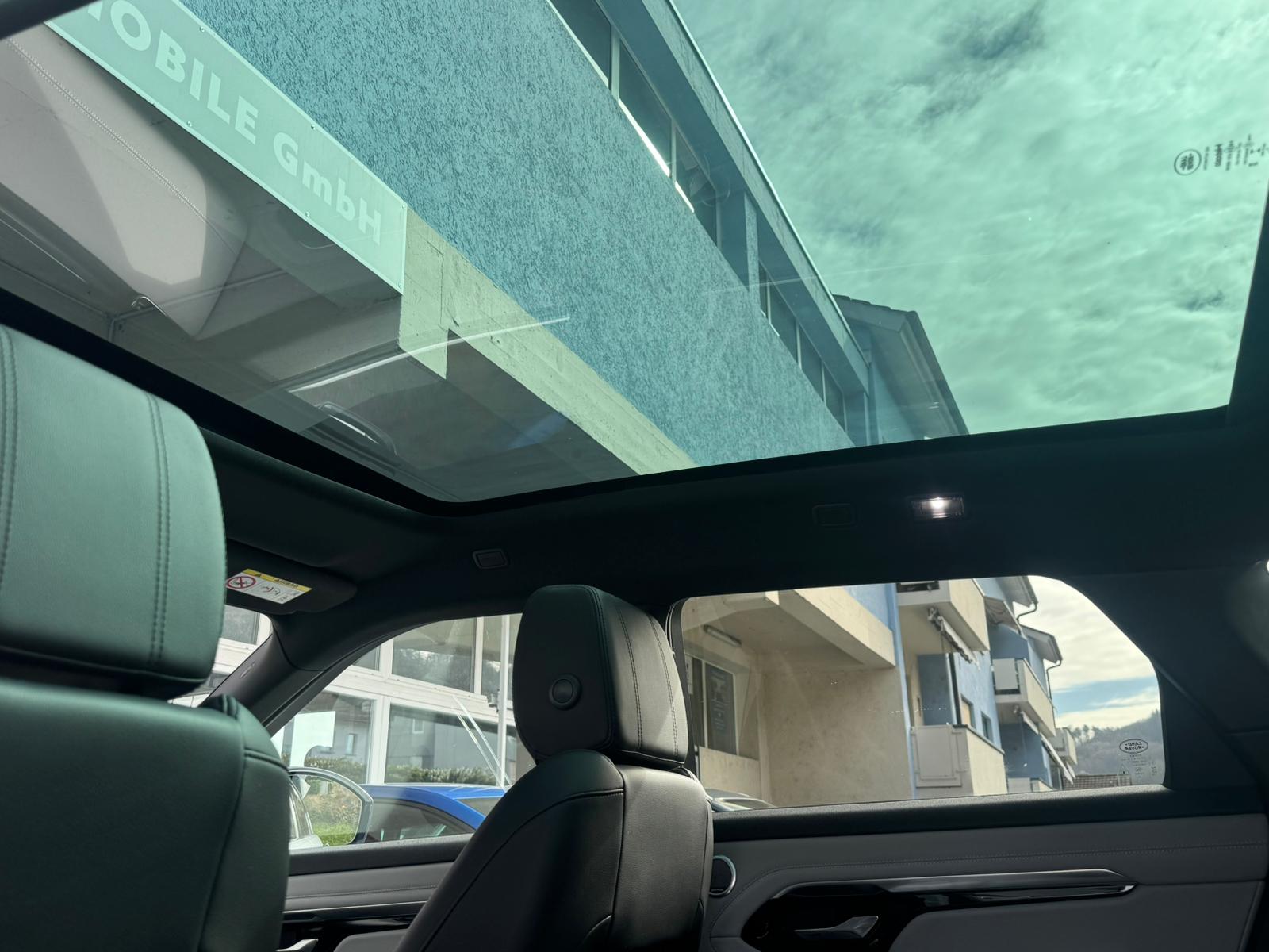 LAND ROVER Range Rover Evoque R-Dyn First Edi P 250 HSE AT9-image-29